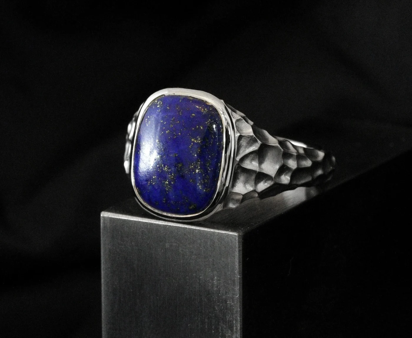 Gent’s Bespoke Timothy Roe Palladium Signet Ring with Hammered Finish Featuring a Lapis Lazuli Stone