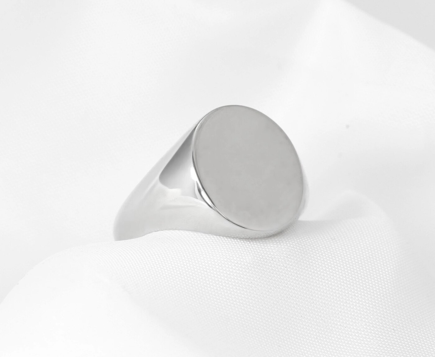 15 x 13mm White Gold Oval Signet Ring