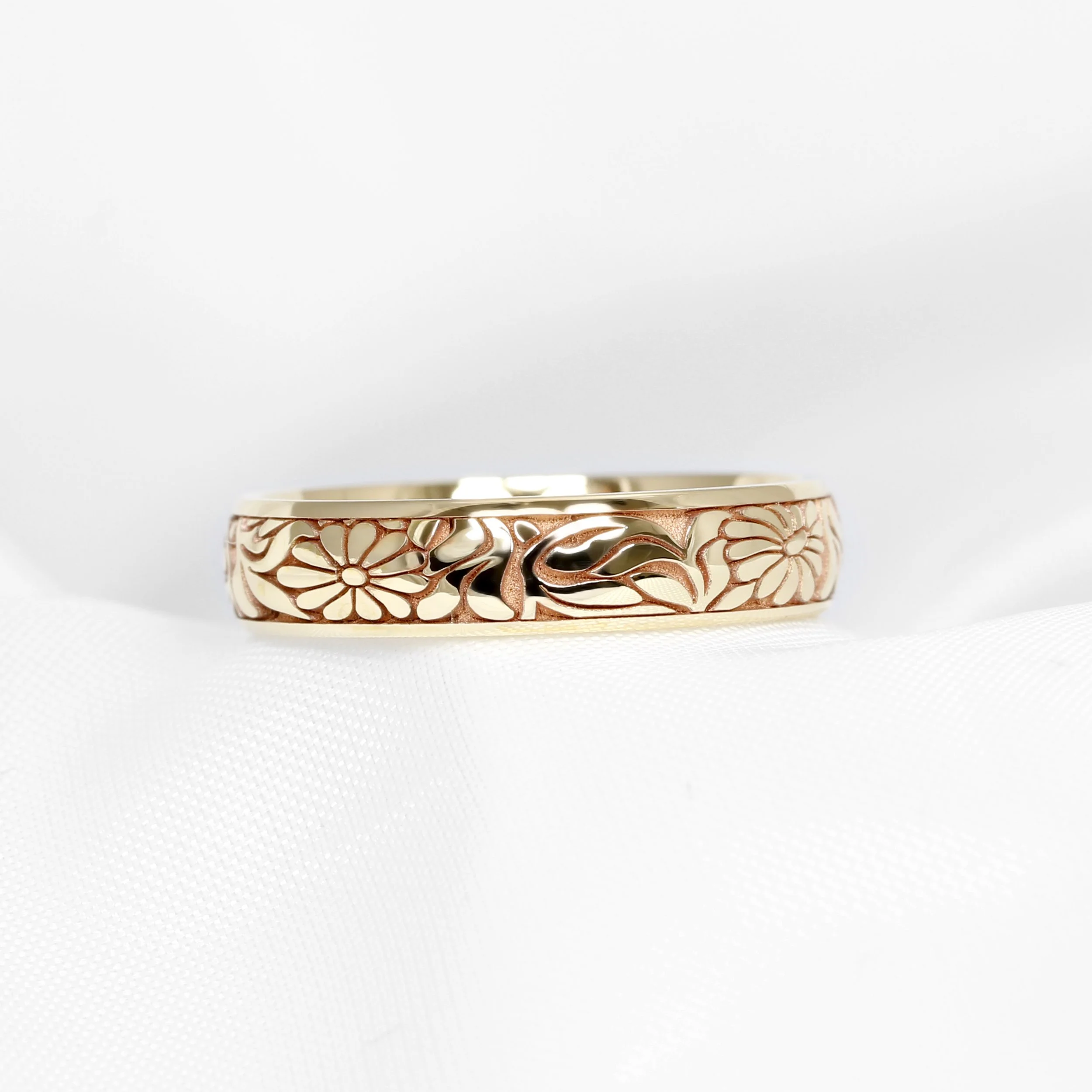 Floral Engraved Wedding Ring in 9k Yellow Gold