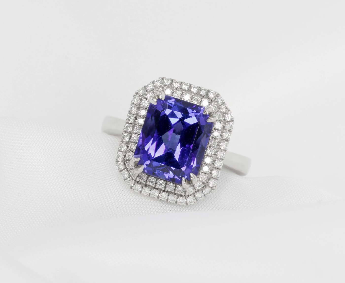 Tanzanite & Diamond Cluster Ring