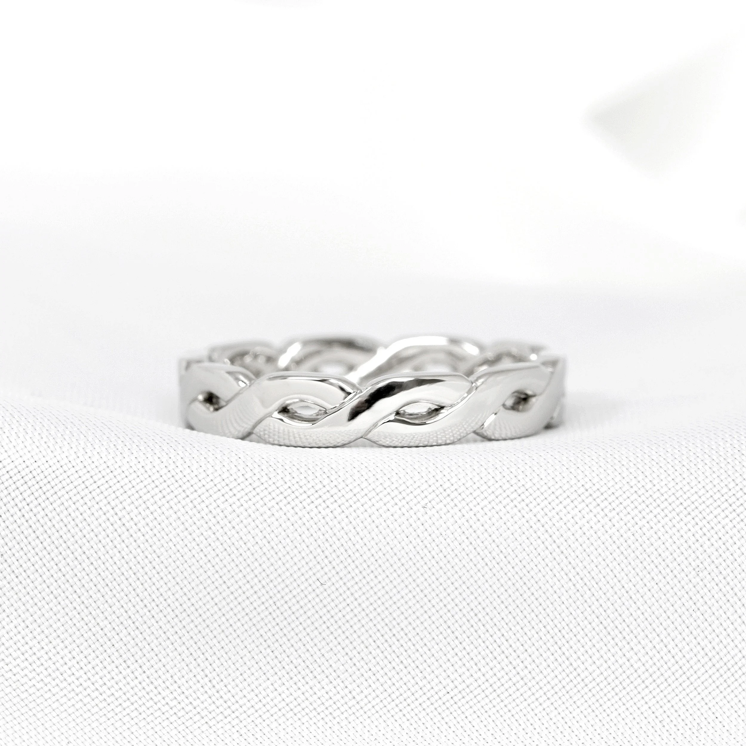 Woven Style Wedding Ring in Platinum