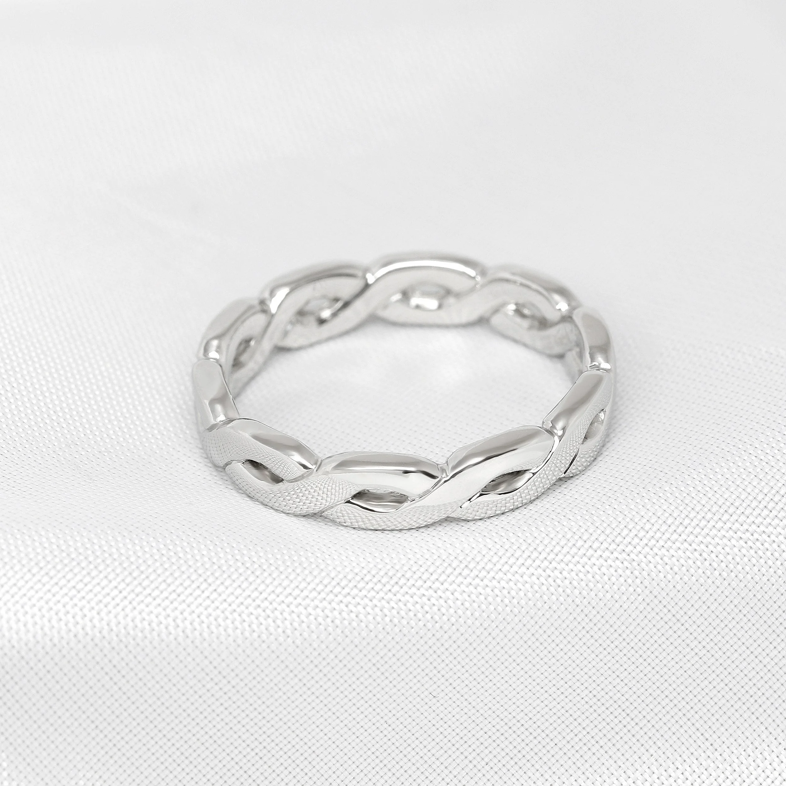 Woven Style Wedding Ring in Platinum