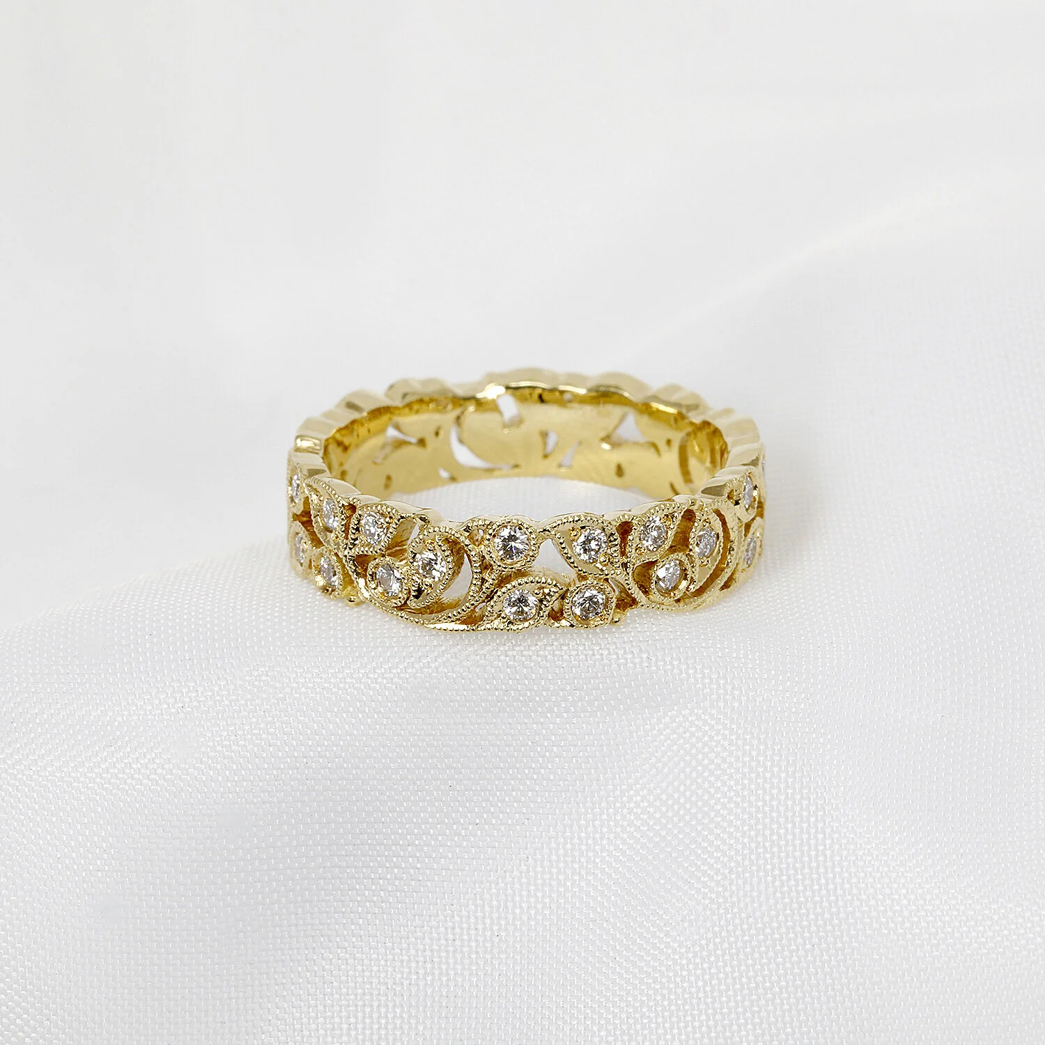Diamond Foliate Band Ring in Yellow Gold