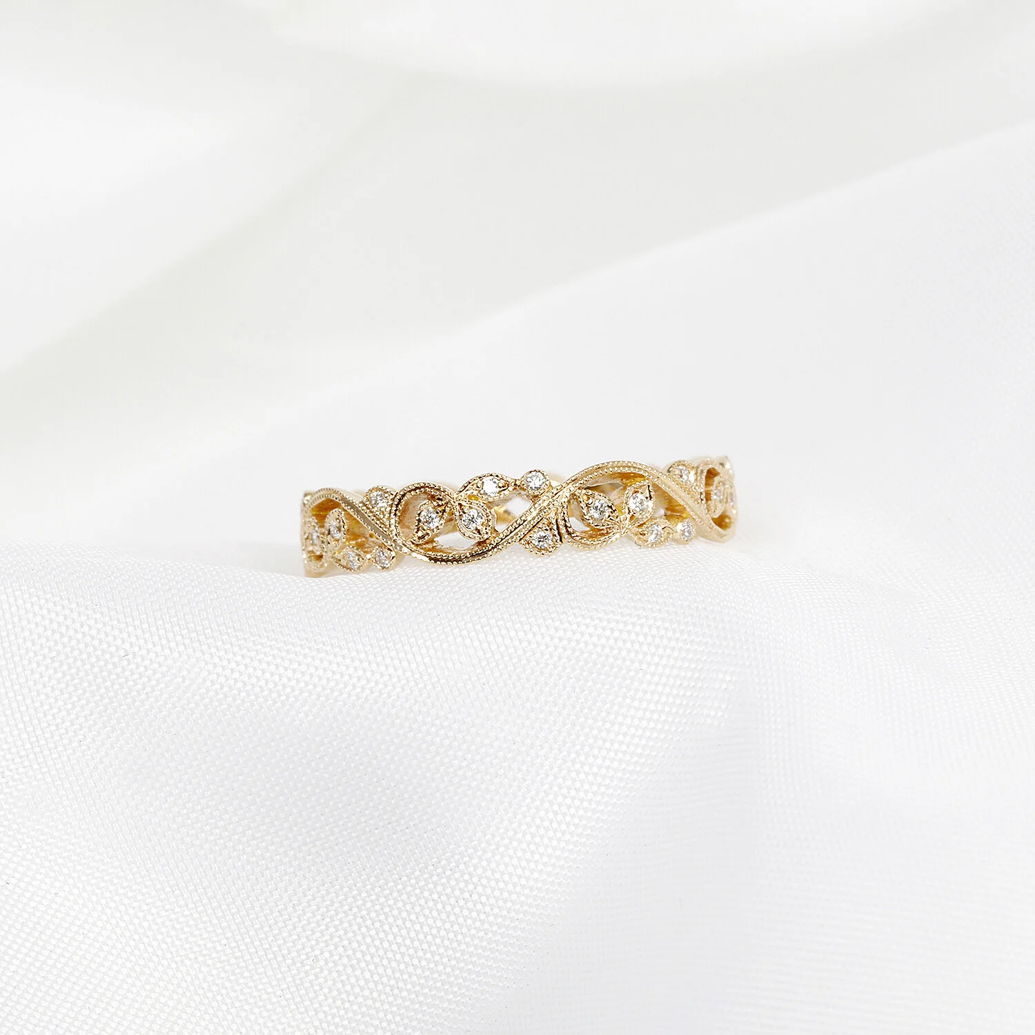Diamond Foliate Band Ring in Rose Gold