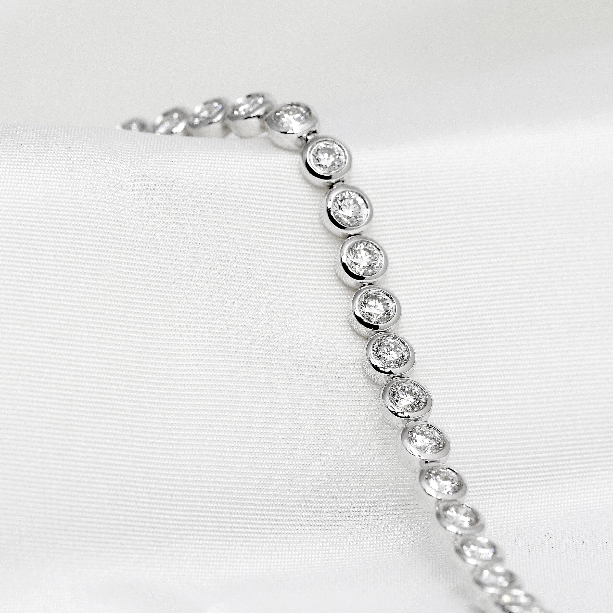 Diamond Line Bracelet in 18ct White Gold