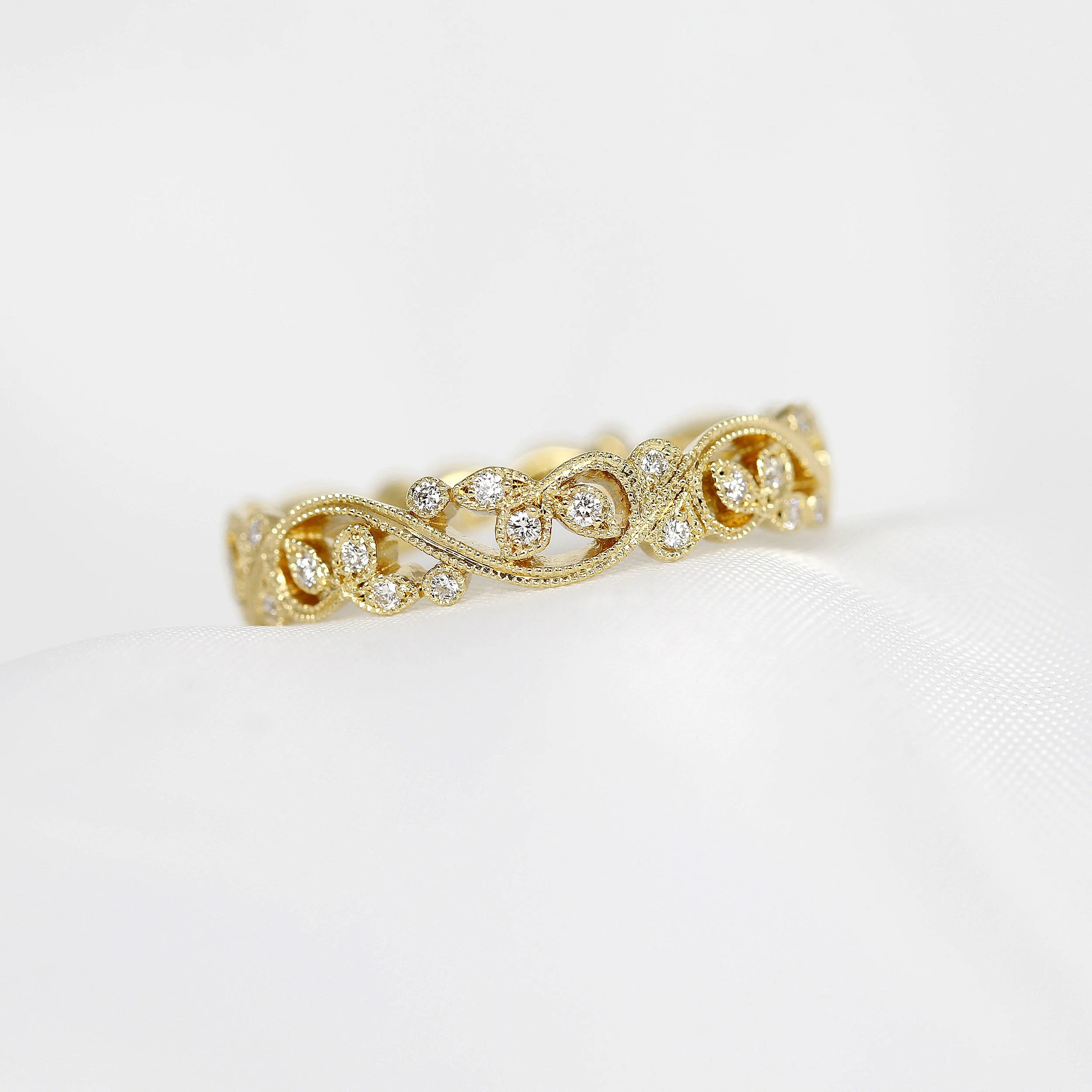 Foliate Diamond Set Ring in Yellow Gold