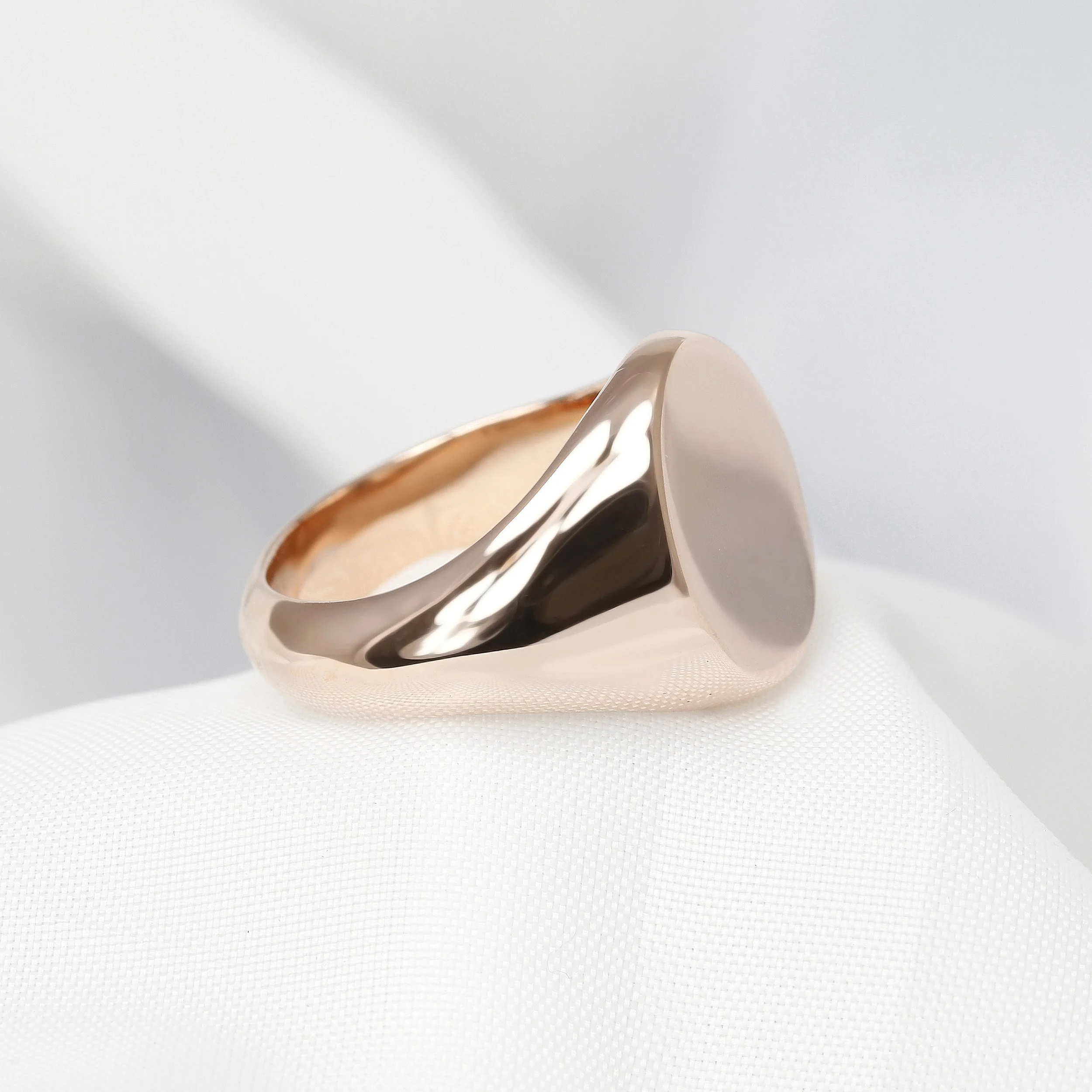 12 x 13″ Oval Signet Ring in 9ct Rose Gold