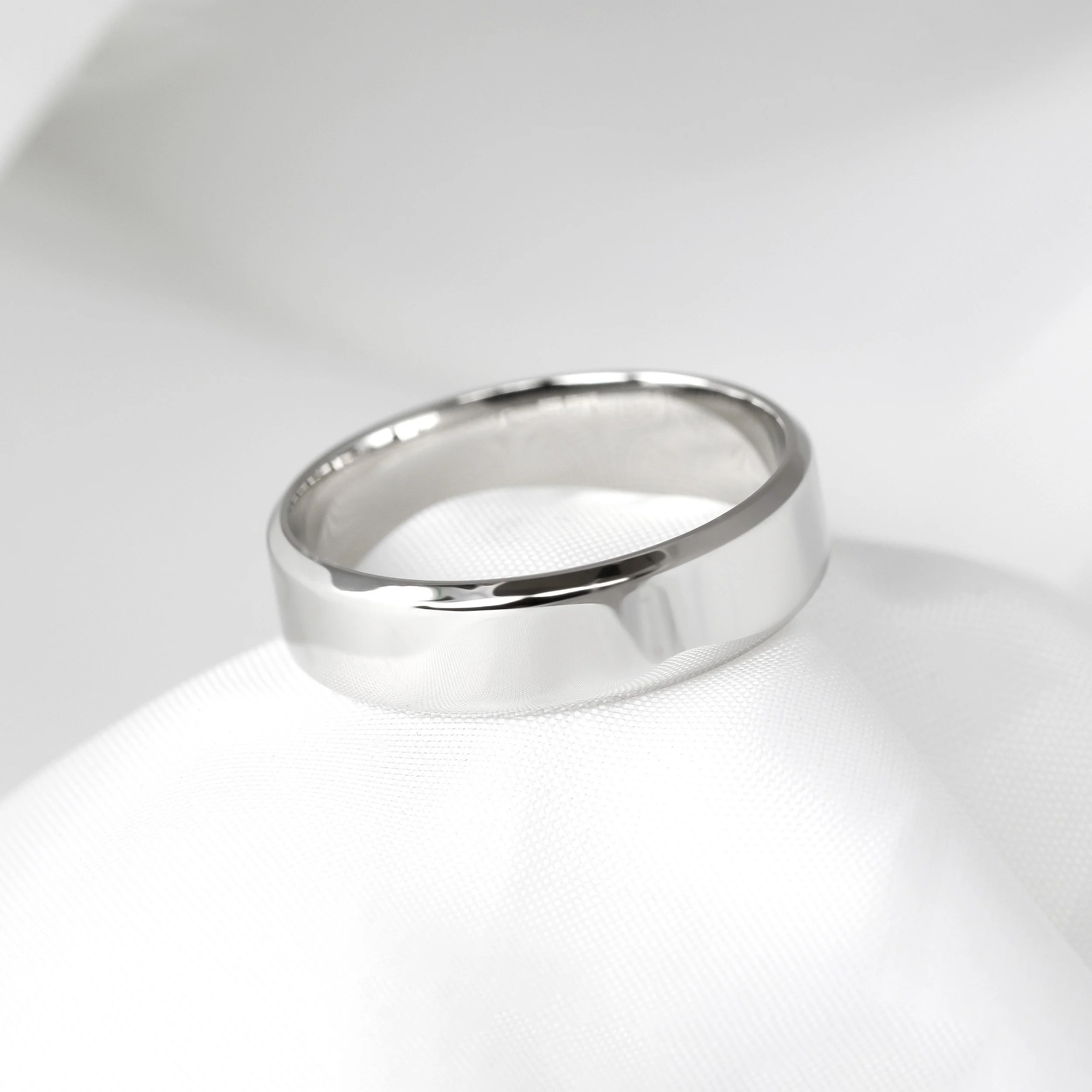 6mm Bevelled Court Wedding Band in Platinum
