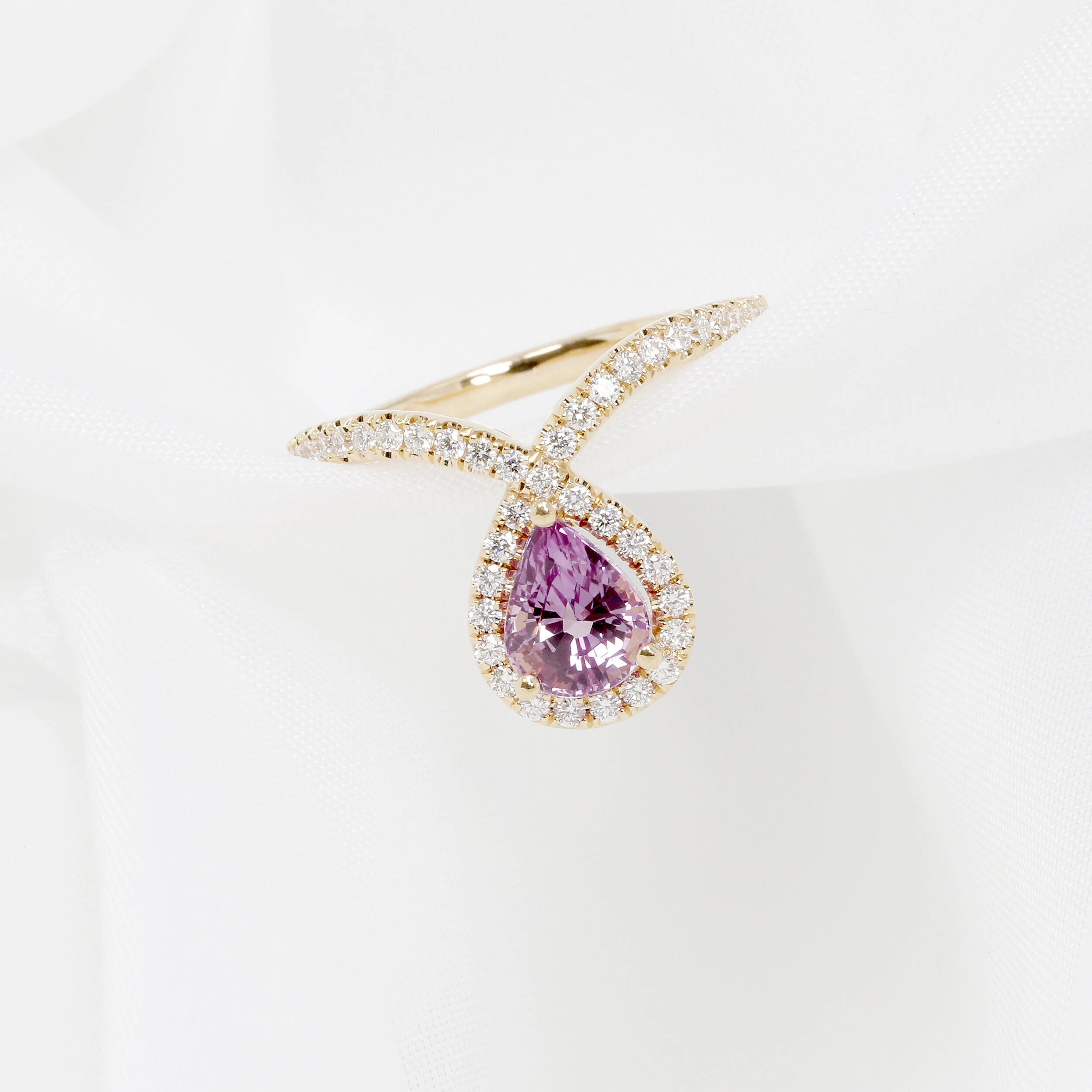 Lilac Sapphire Ring with Diamonds in Rose Gold