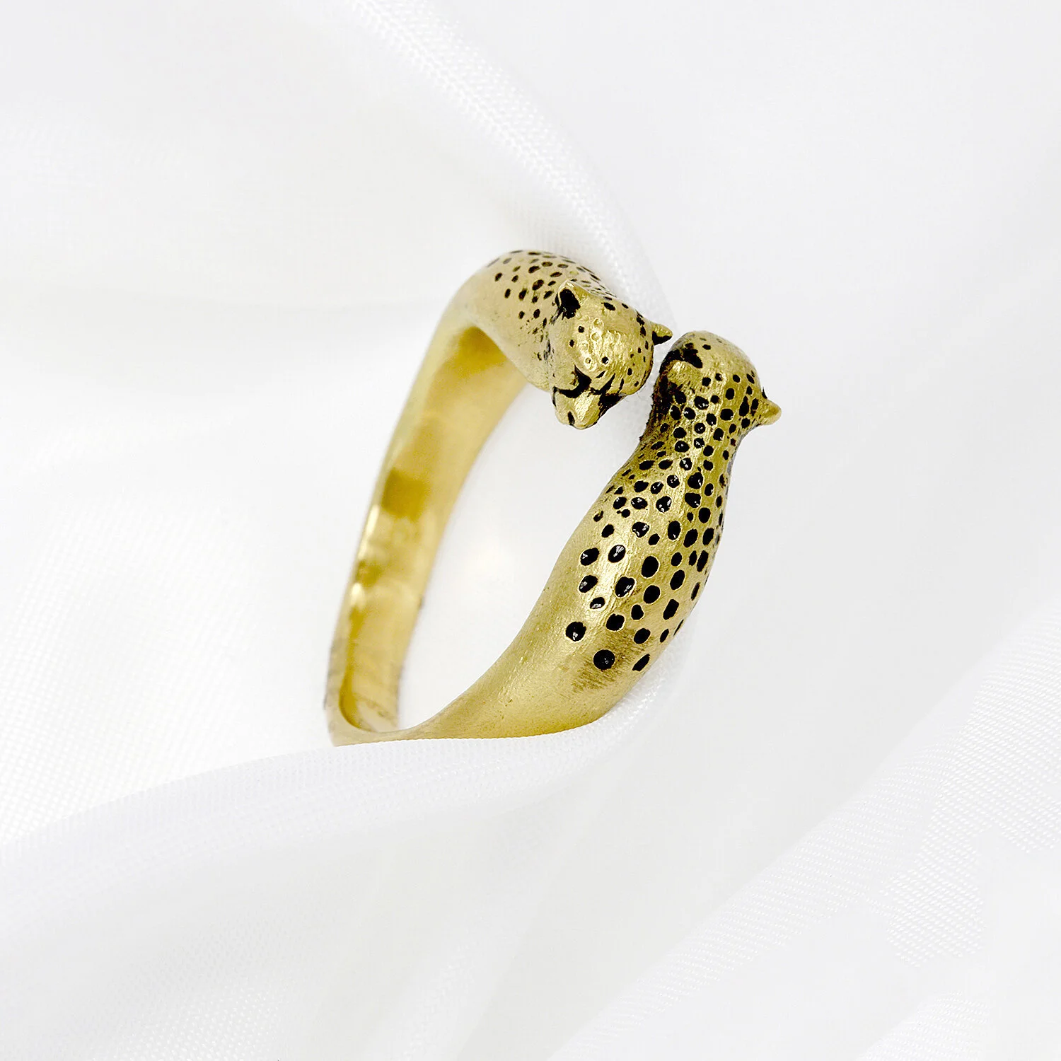 Leopard Cross Over Torque Ring