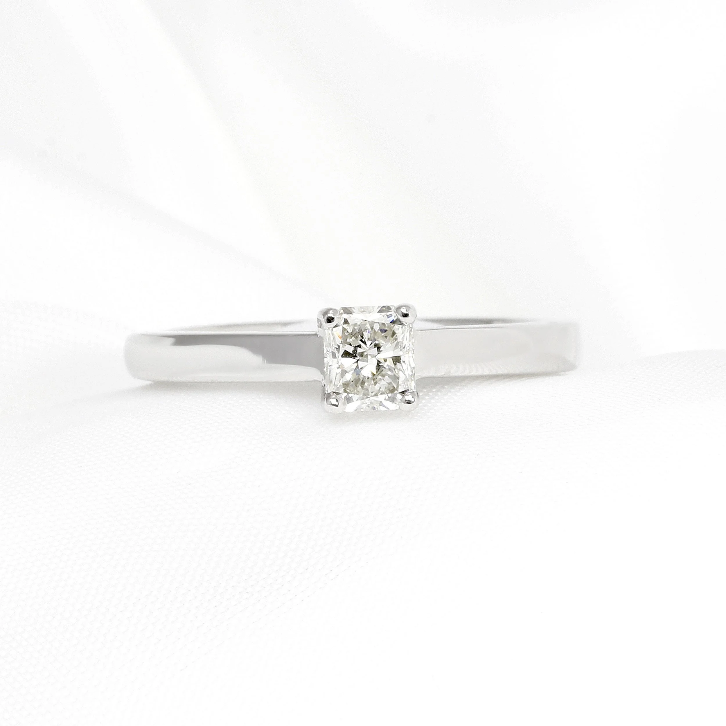 Radiant Cut Diamond Solitaire Ring in White Gold