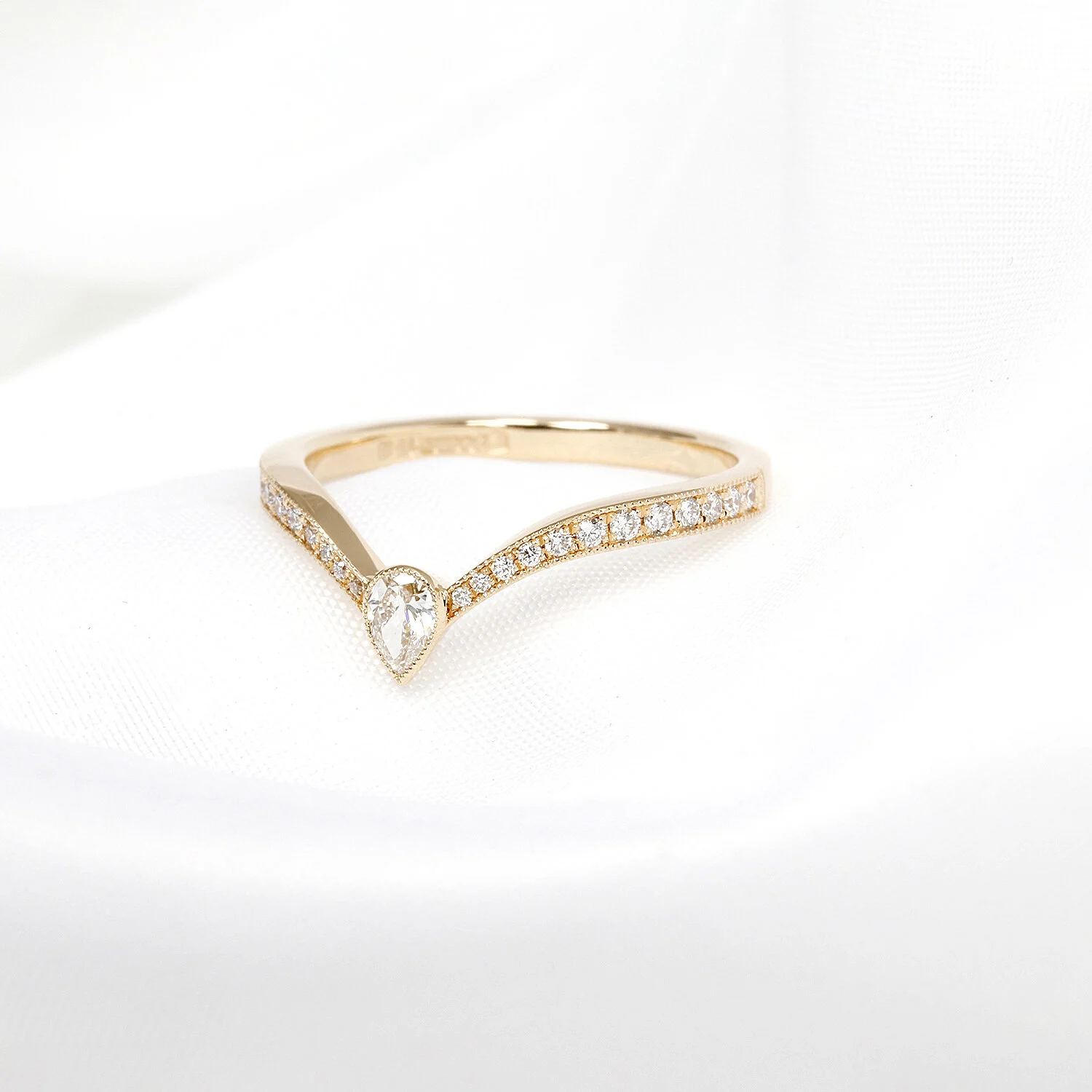 Shaped Eternity Ring in 18ct Rose Gold