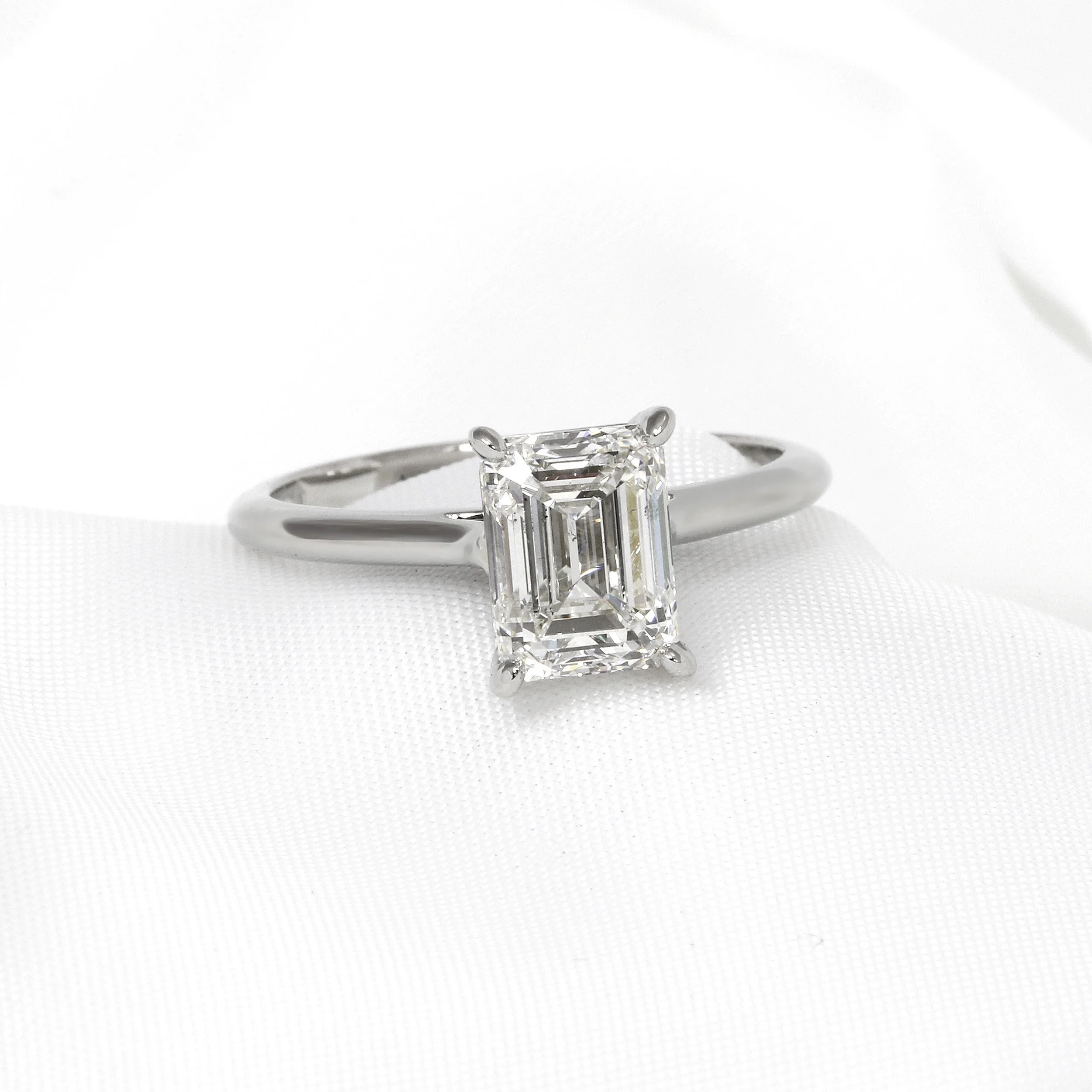 Emerald Cut Diamond Solitaire Ring in Platinum