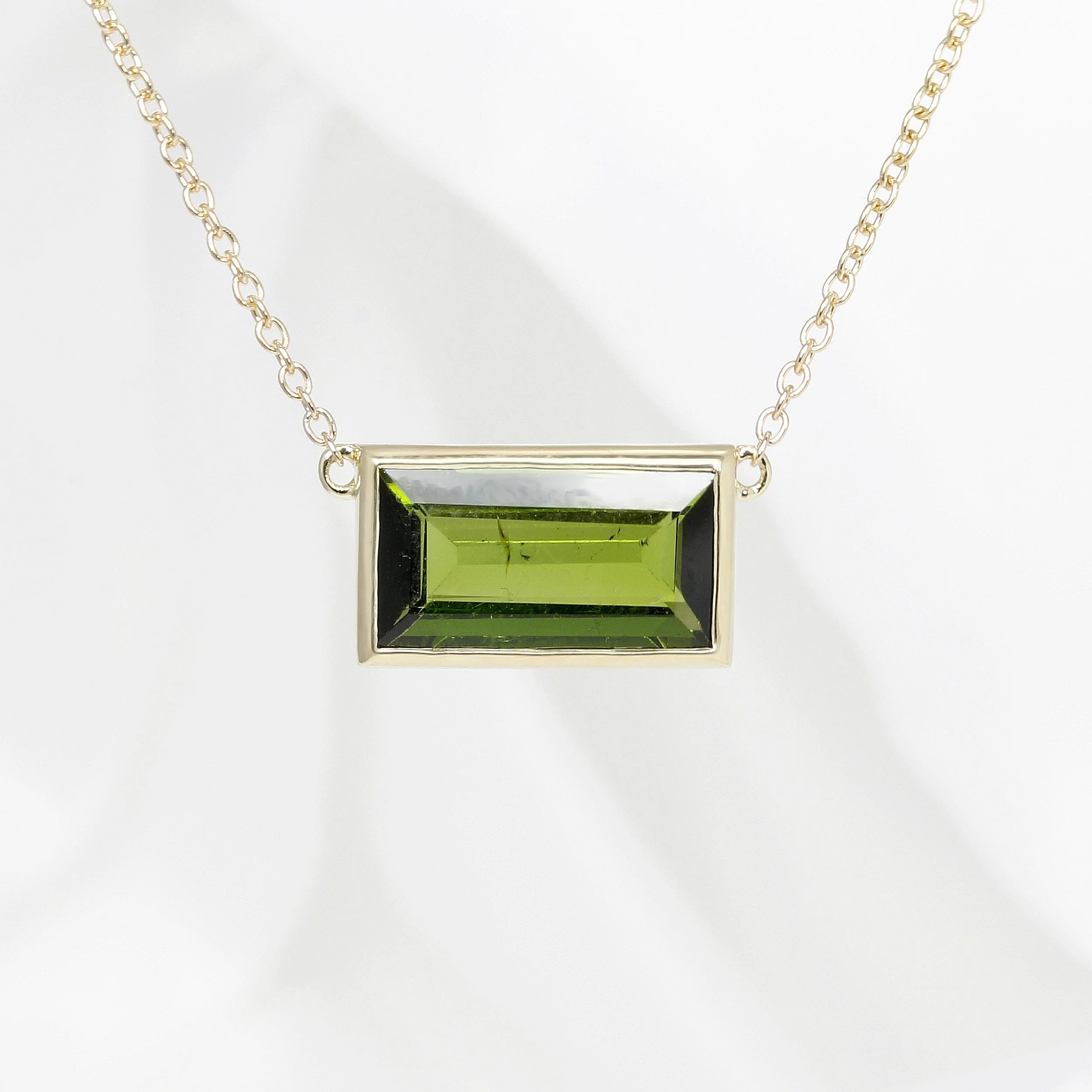 Green Tourmaline Pendant in Yellow Gold