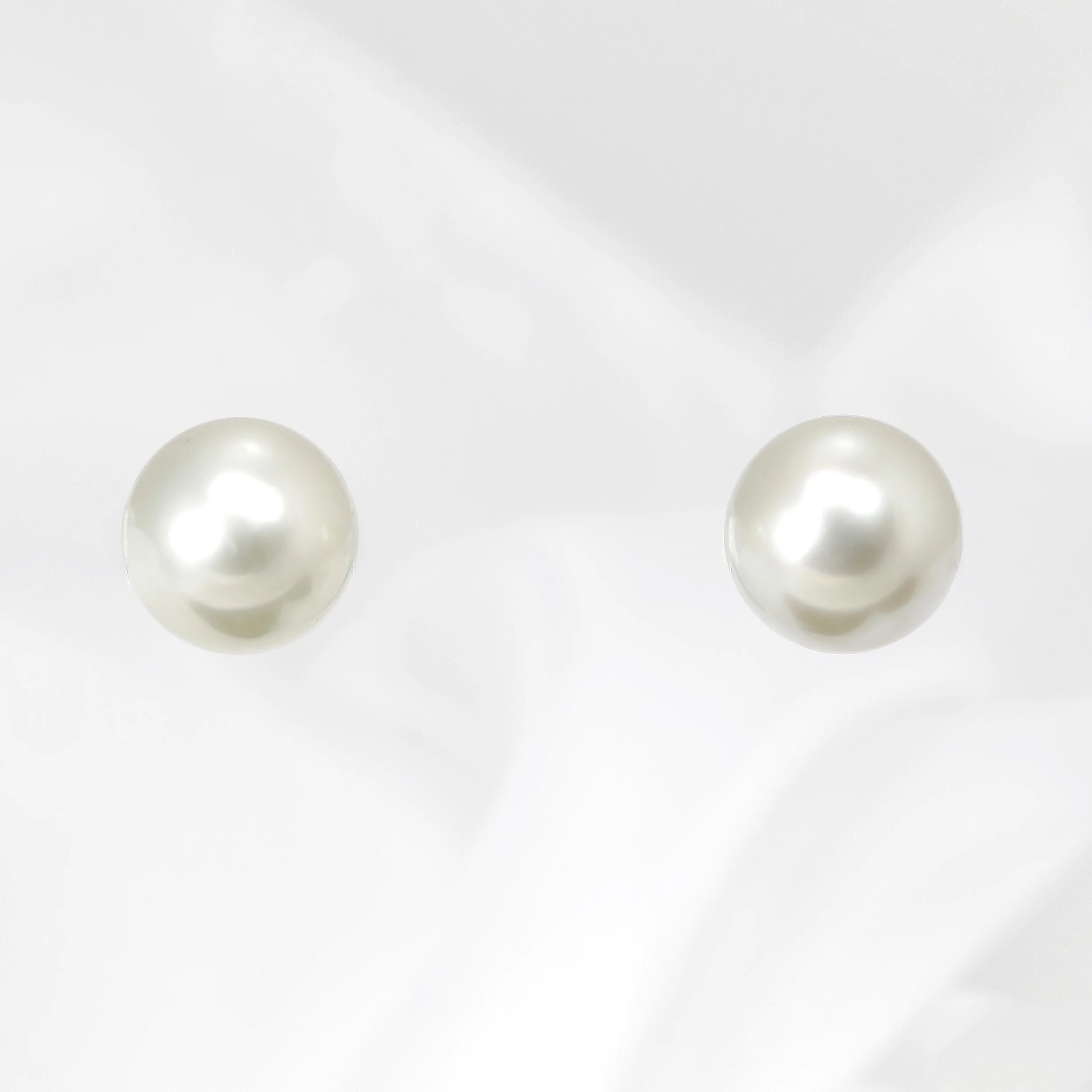 South Sea Pearl Stud Earrings
