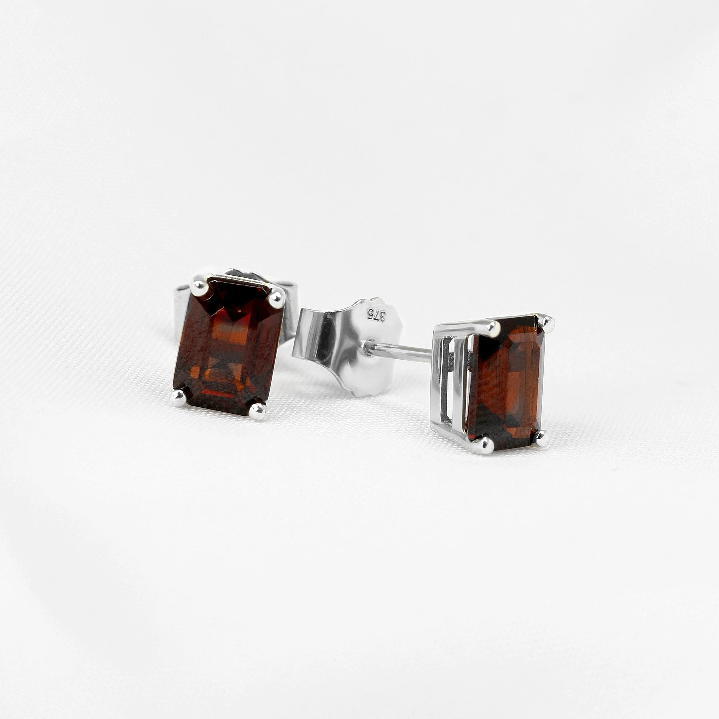 Garnet Stud Earrings White Gold
