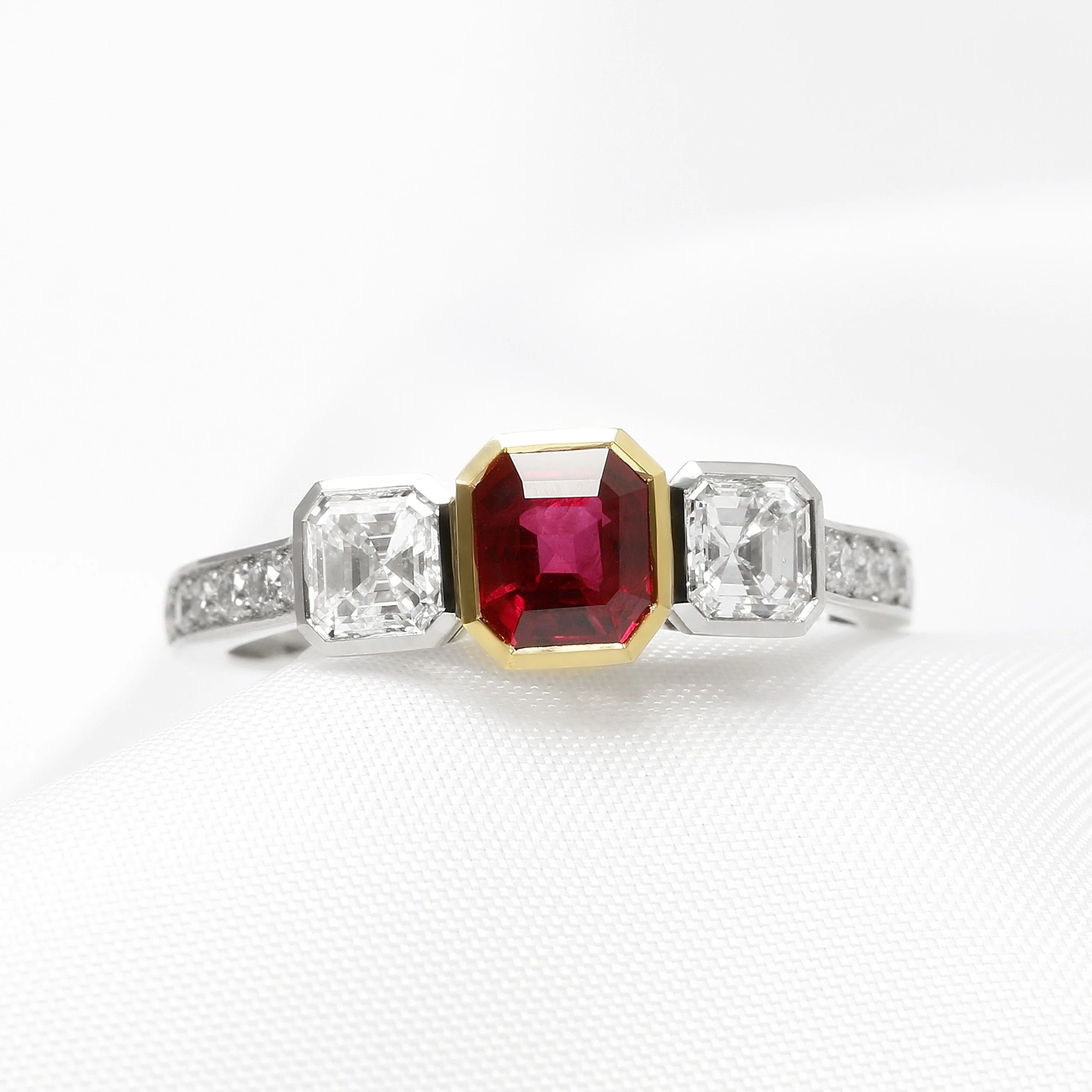 Ruby & Diamond Ring in Yellow Gold & Platinum