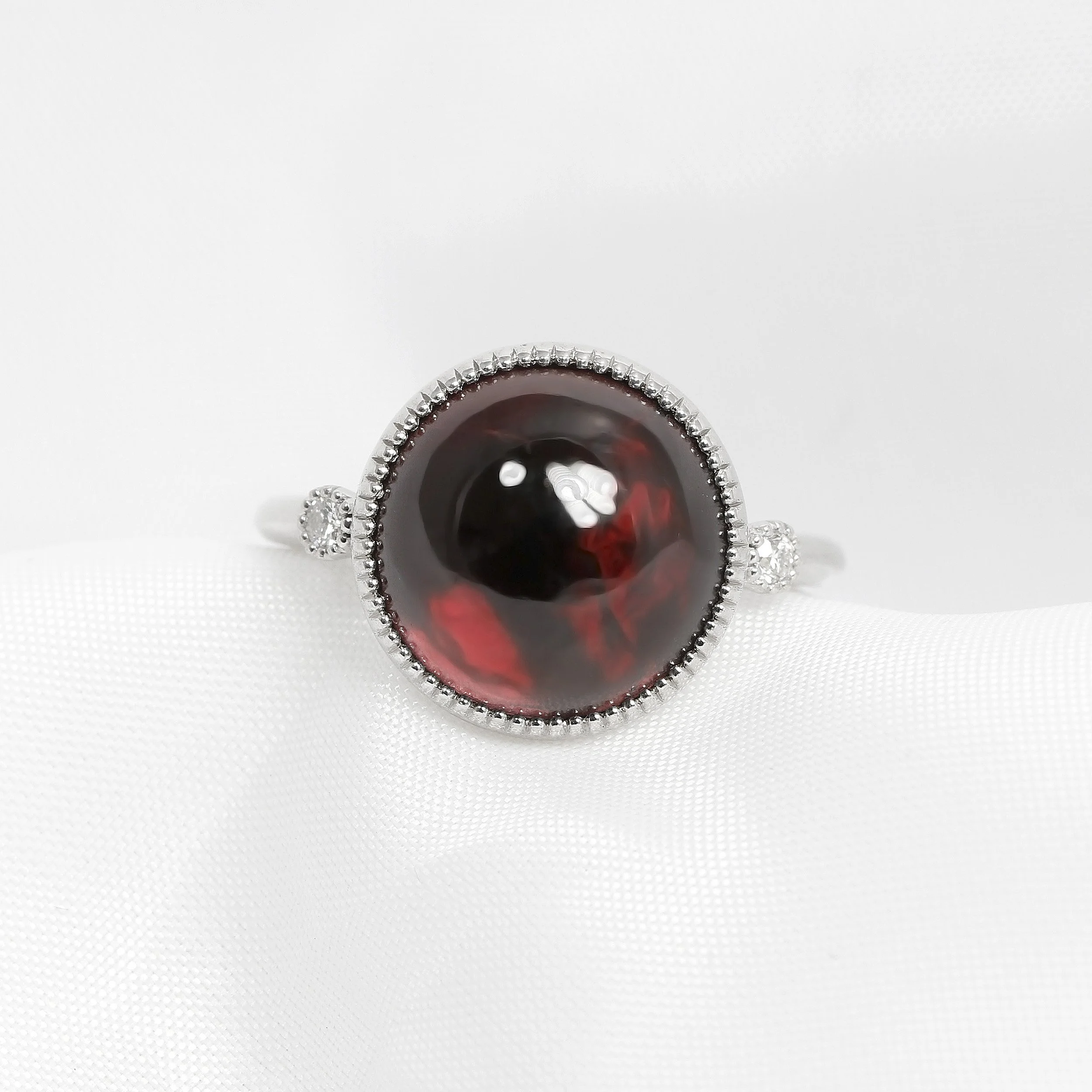 Cabochon Garnet Jardin des Delicés Ring in White Gold