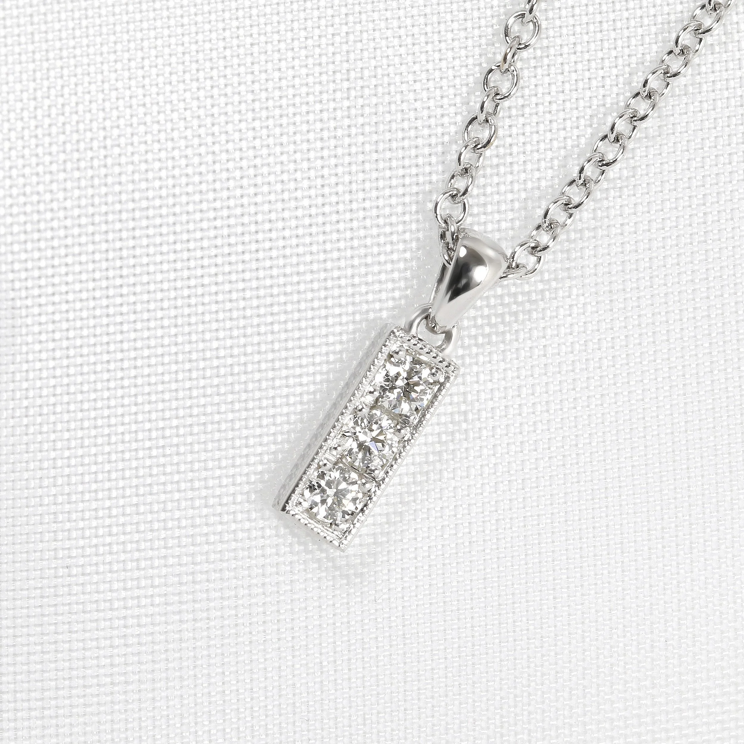 Grain Set Bar Pendant with Millegrain Edges