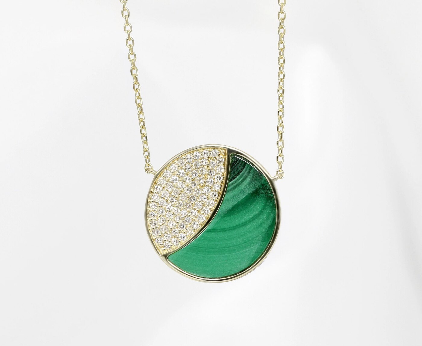 Malachite & Diamond Pendant in Yellow Gold