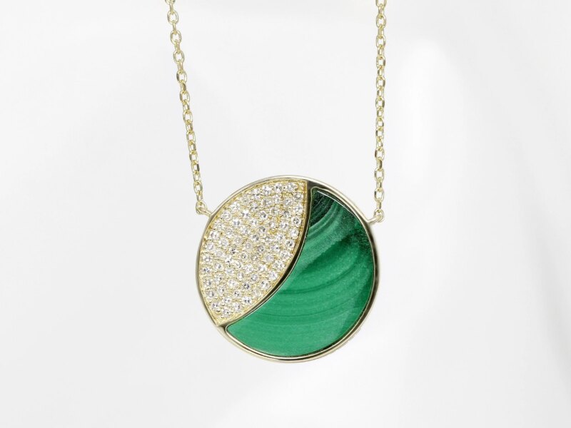 Malachite & Diamond Pendant in 14ct Yellow Gold
