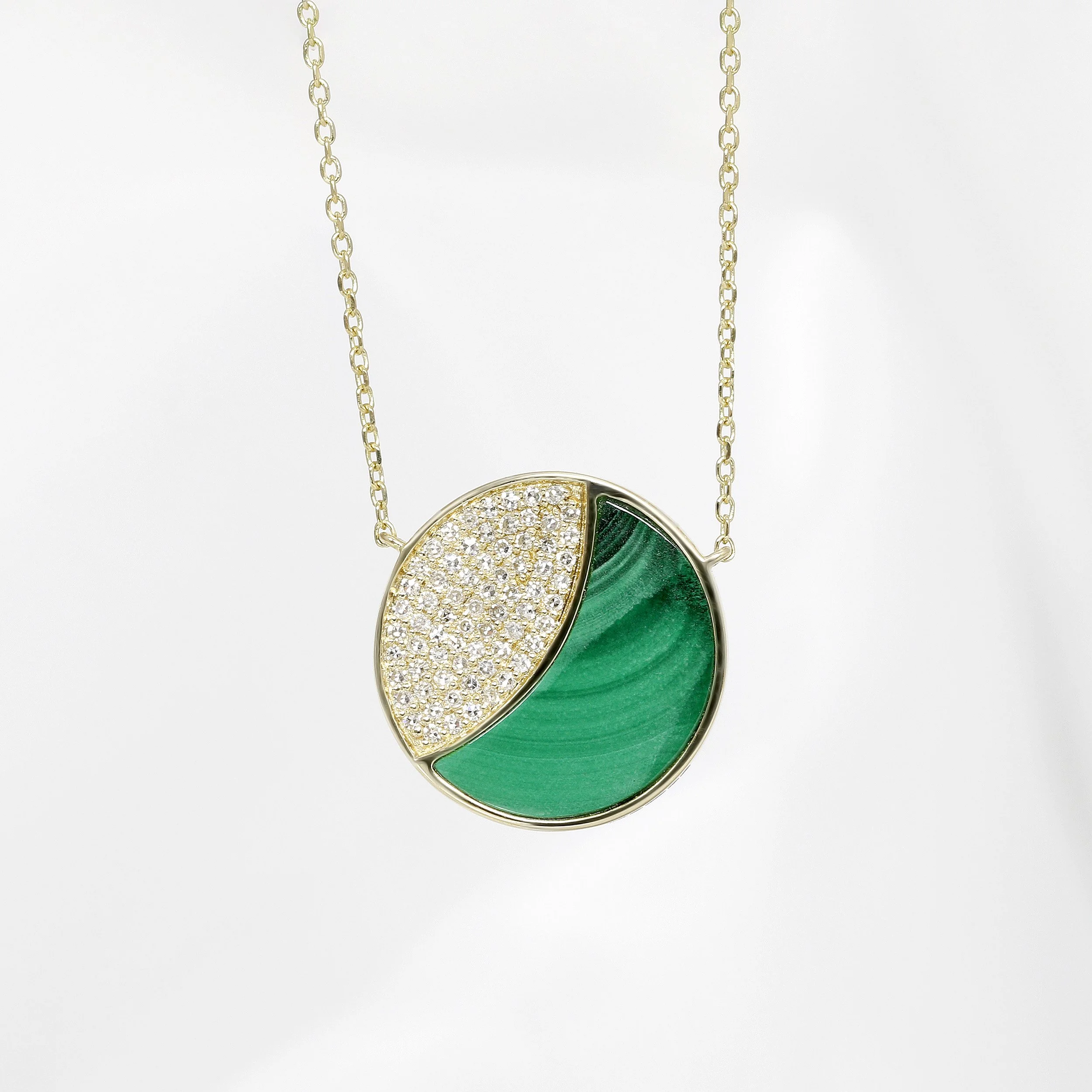 Malachite & Diamond Pendant in Yellow Gold