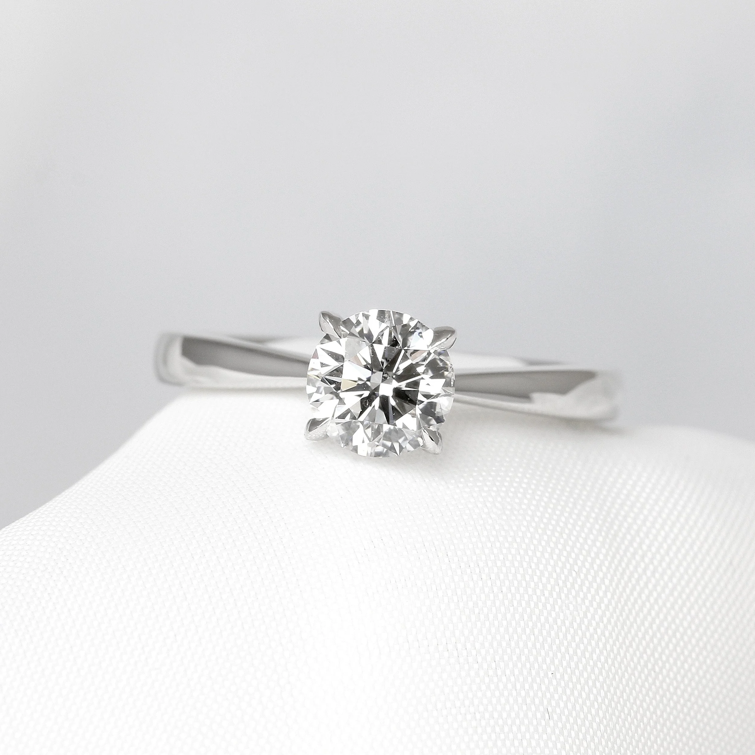 0.90ct Diamond Solitaire Ring in Platinum