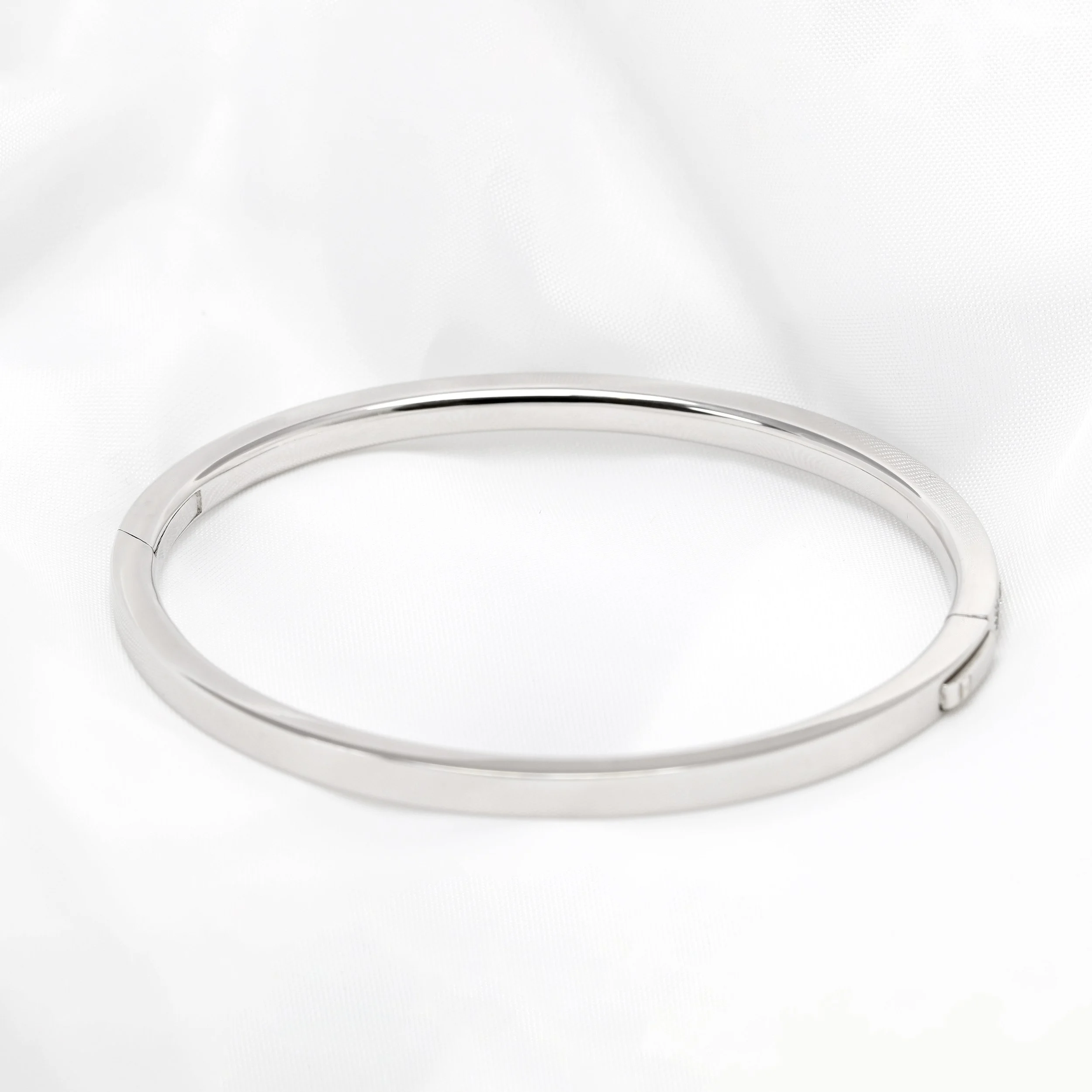Diamond Set Hinged Bangle in White Gold