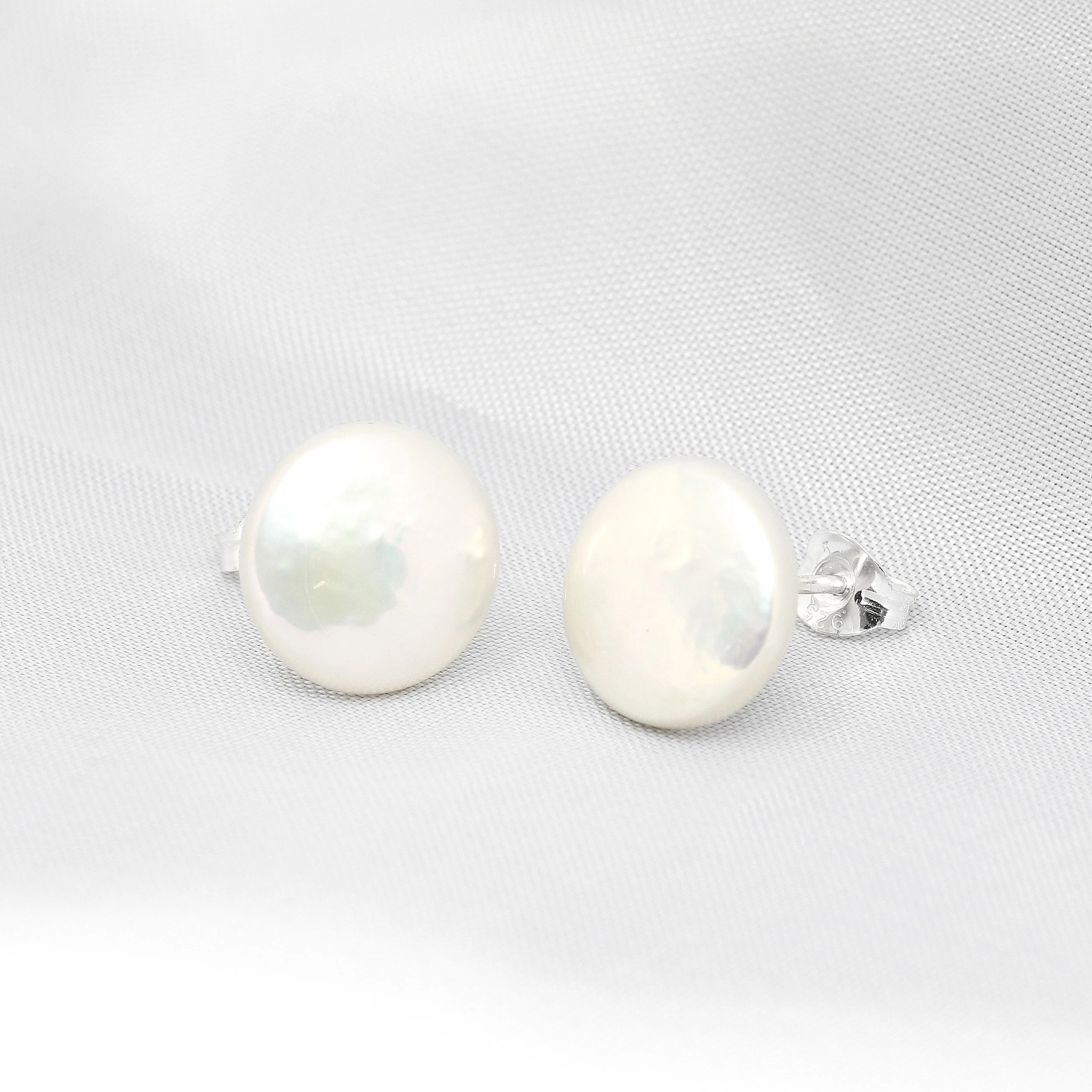 Cultured River Pearl Stud Earrings
