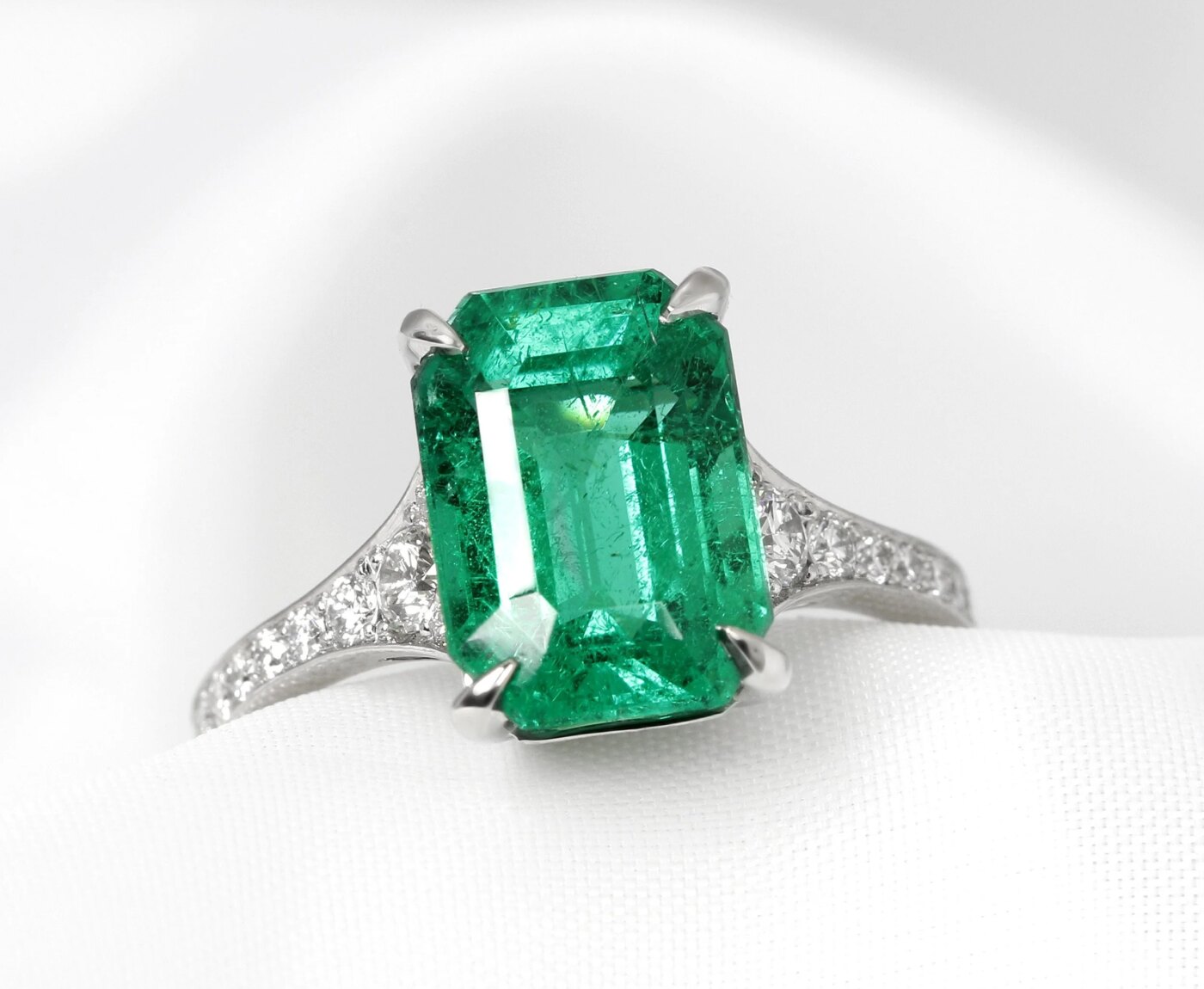 Emerald & Diamond Ring in Platinum £35,950.00 with Certificate