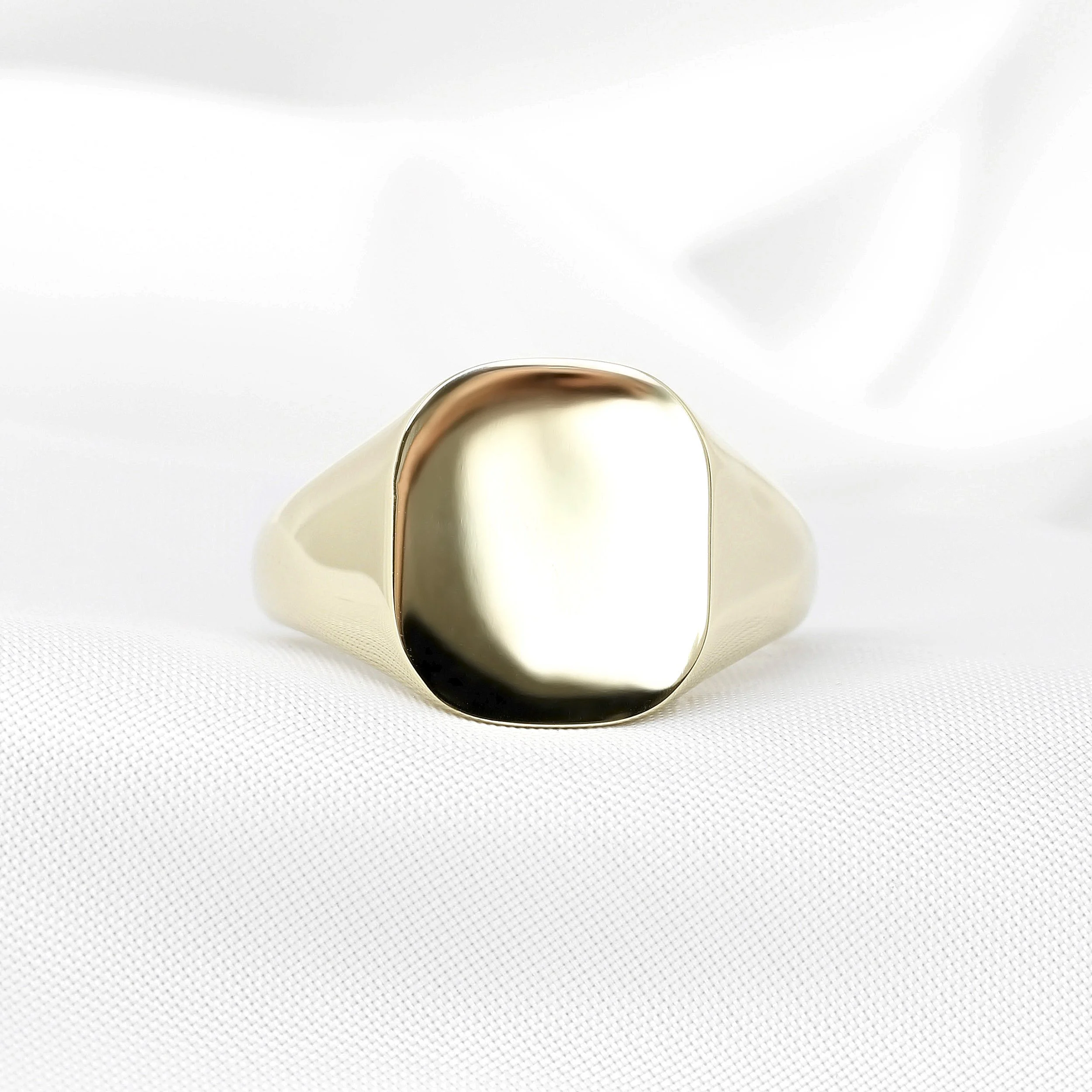 14 x 12mm Cushion Signet Ring in Yellow Gold