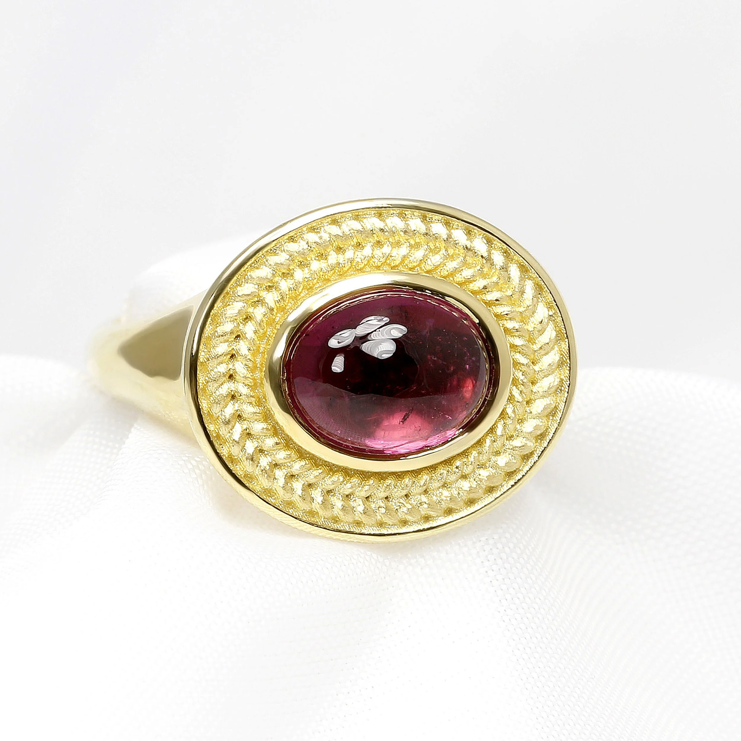 Roman Style Garnet & Yellow Gold Ring