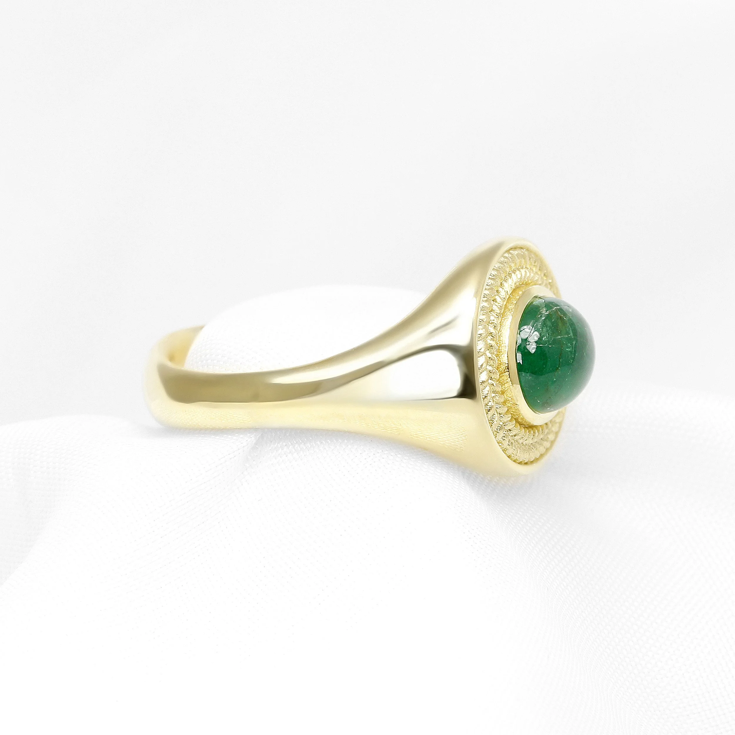 Roman Style Cabochon Emerald & Yellow Gold Ring