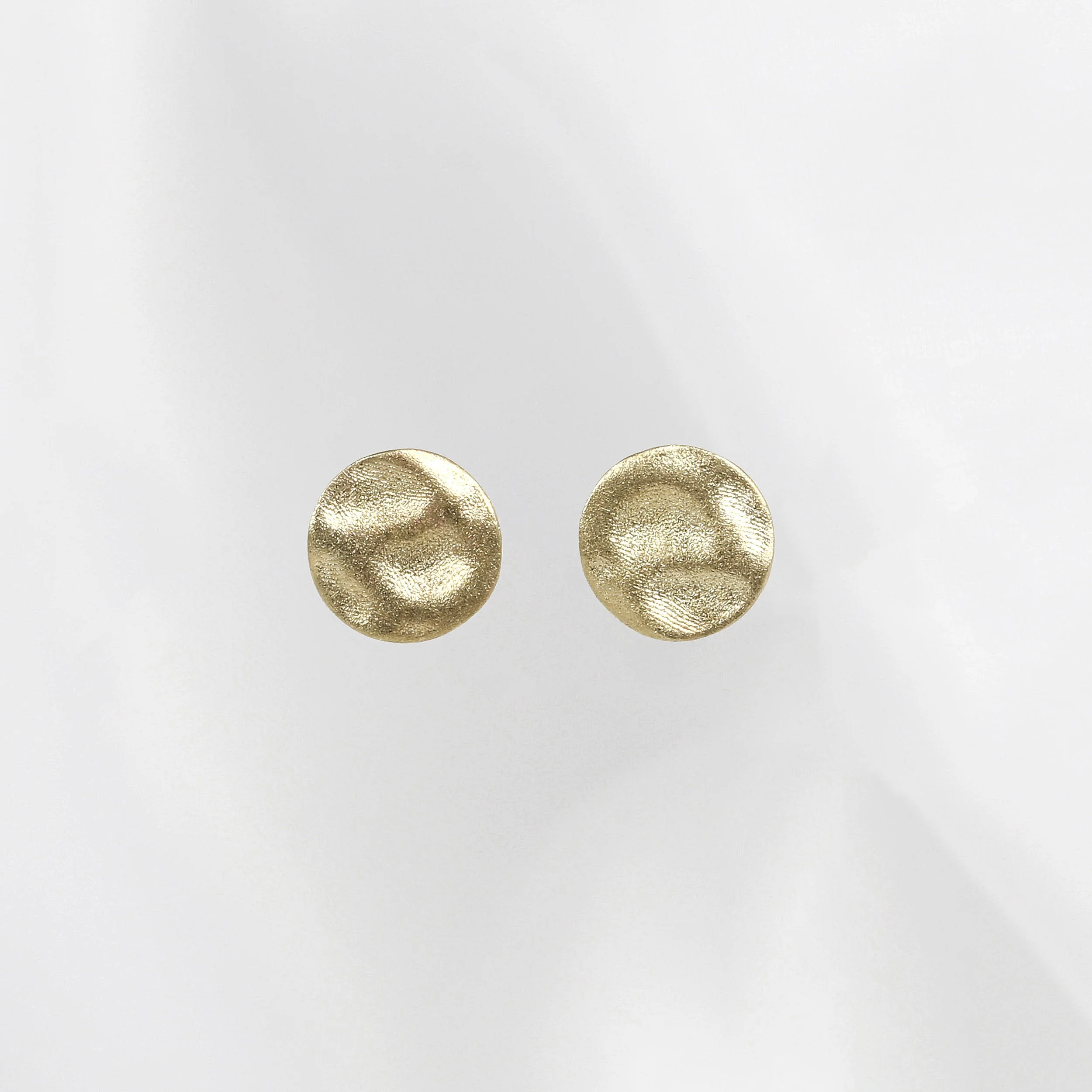 Molten Disc Stud Earrings in Yellow Gold