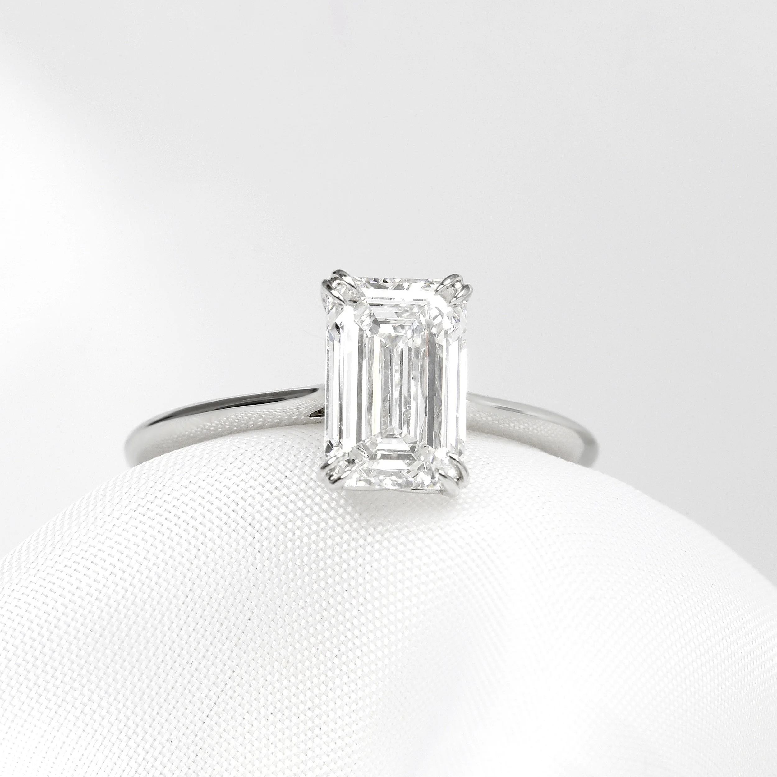 Lab Created 2.00ct Emerald Cut Diamond Ring