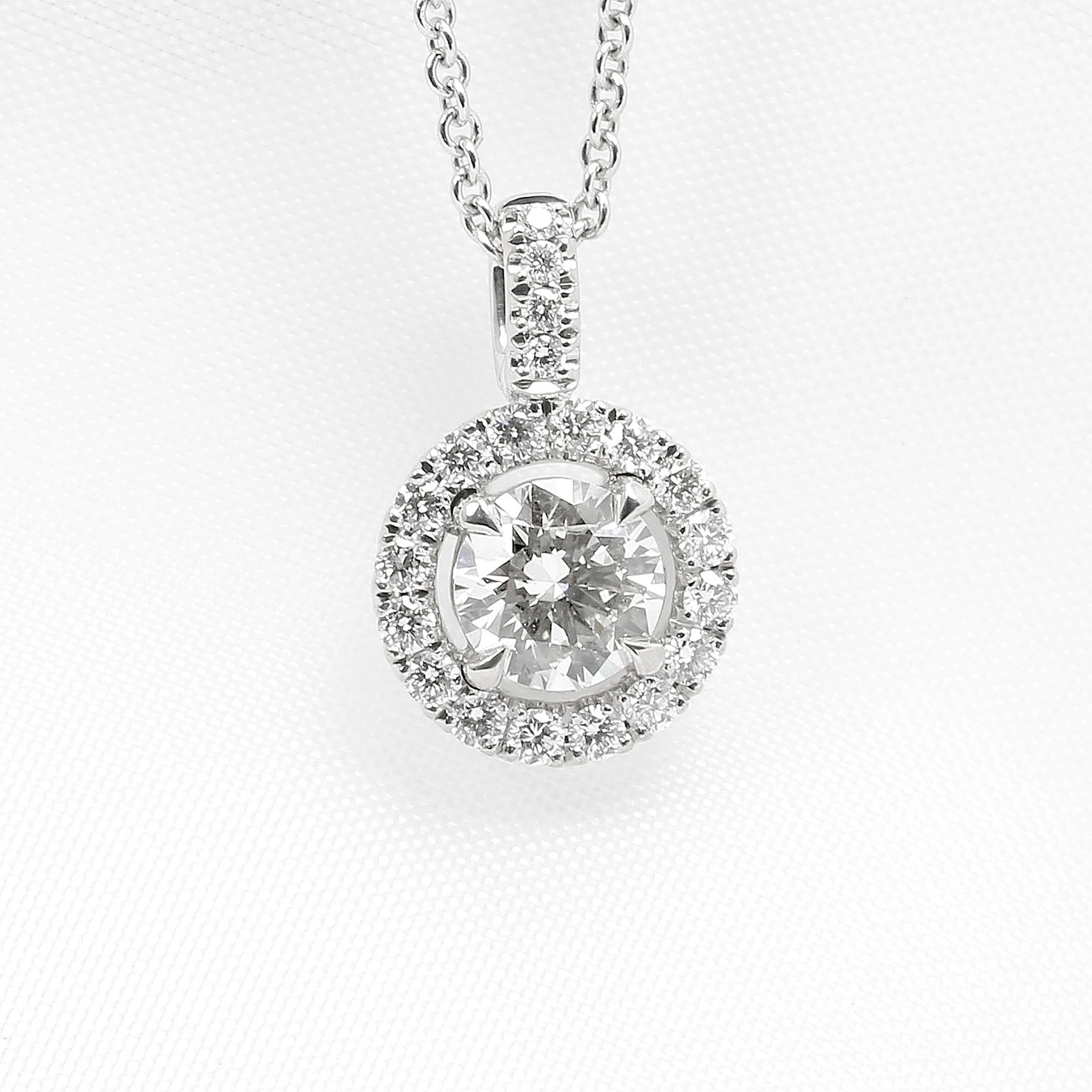 Round Diamond Halo Pendant
