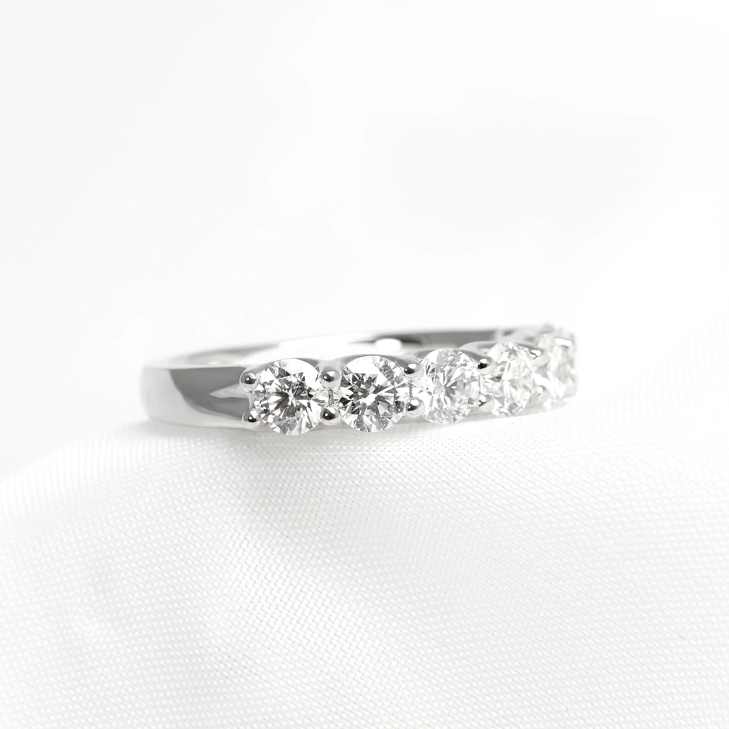 Valles Diamond & Platinum Eternity Ring