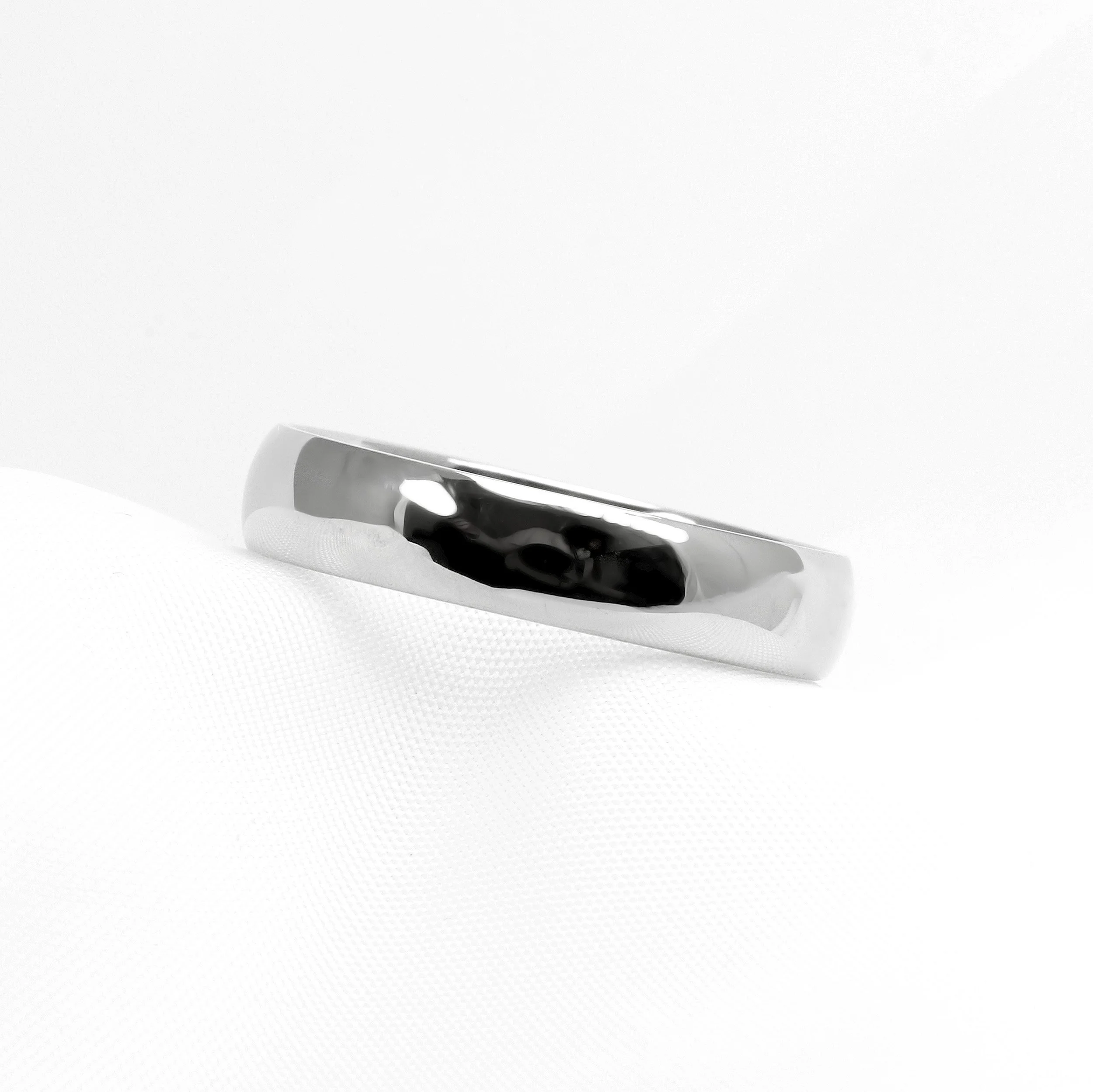 Traditional Court Wedding Ring in Palladium 500