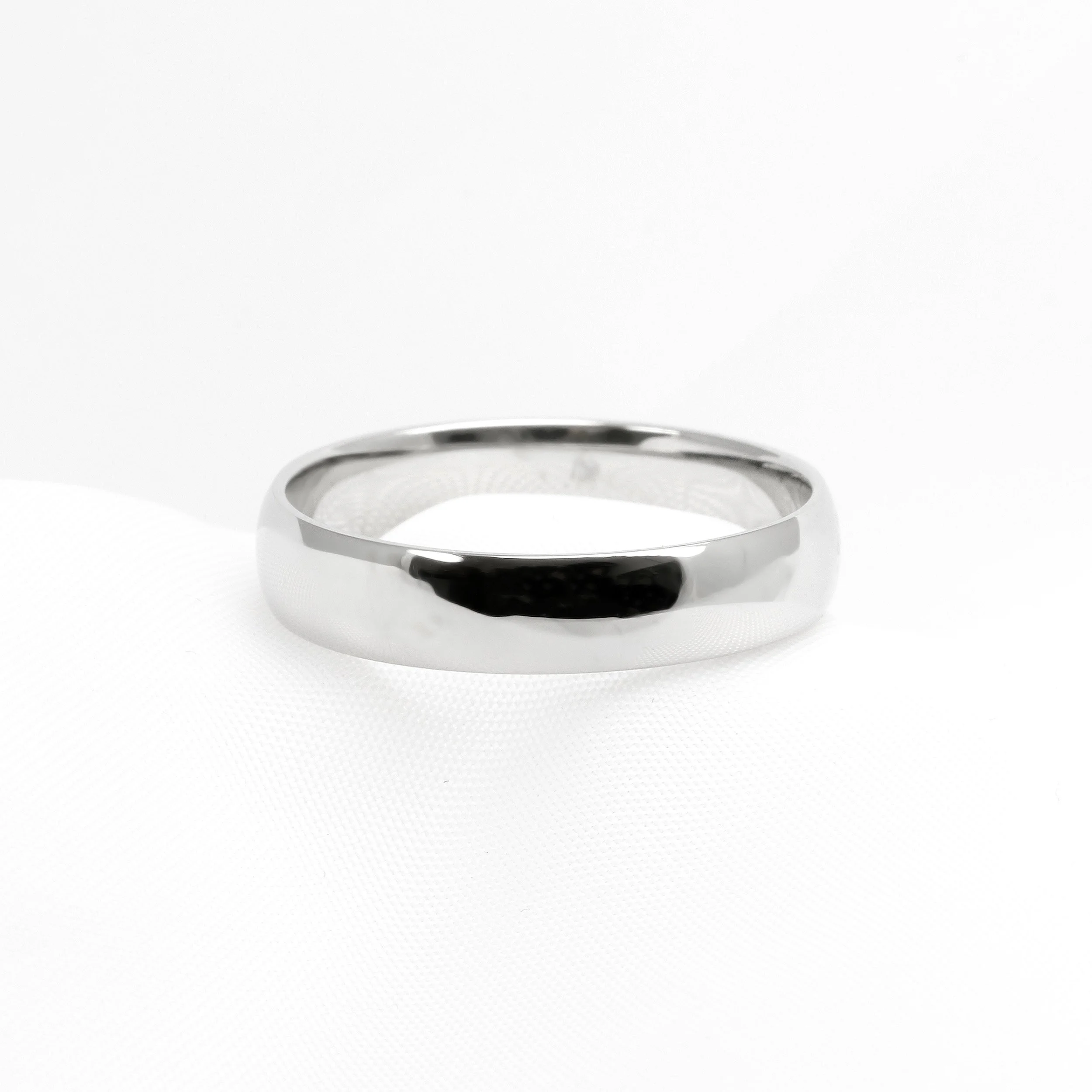 Traditional Court Wedding Ring in Palladium 500