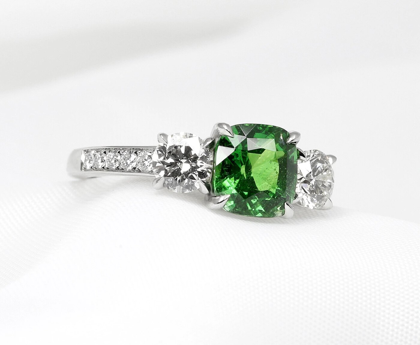 Grossular Garnet: Timothy Roe Tsavorite and Diamond Ring in Platinum 