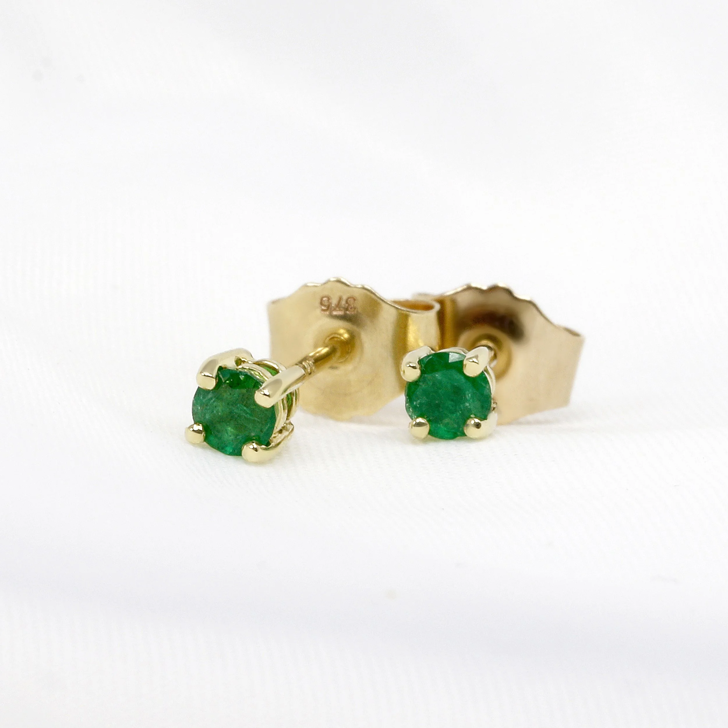 Claw Set Emerald Stud Earrings in Yellow Gold