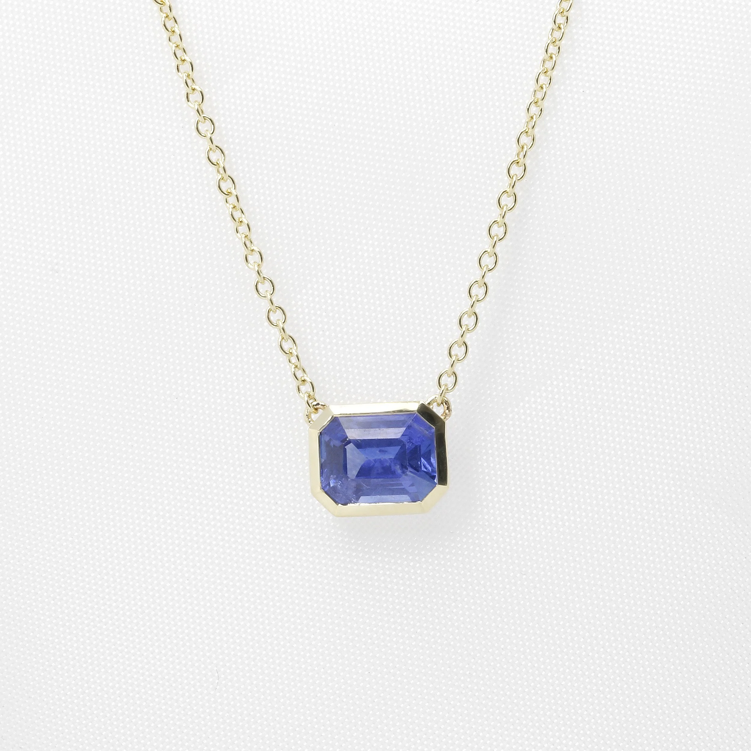 Octagonal Sapphire Necklace in Yellow Gold