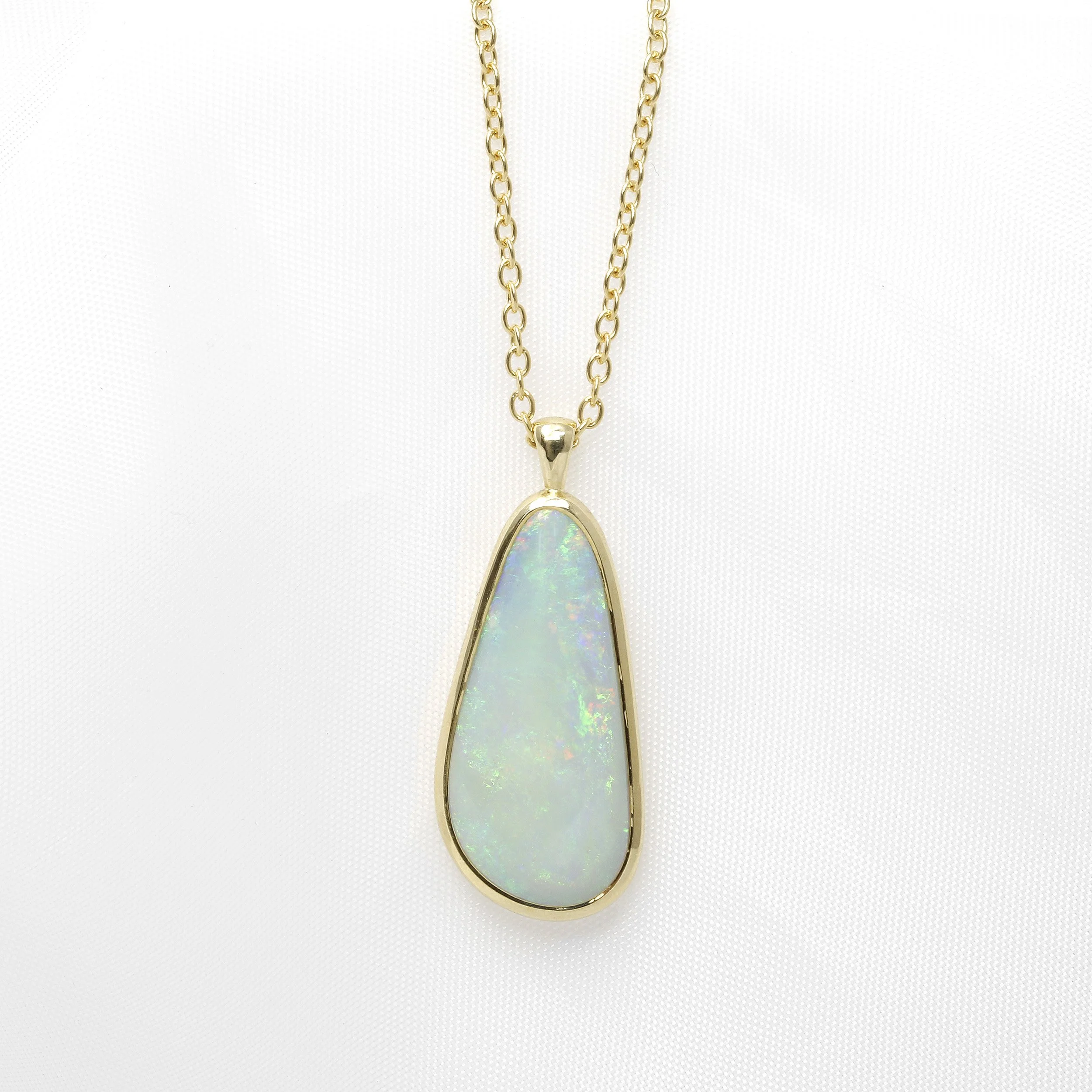 Australian Opal Pendant in Yellow Gold