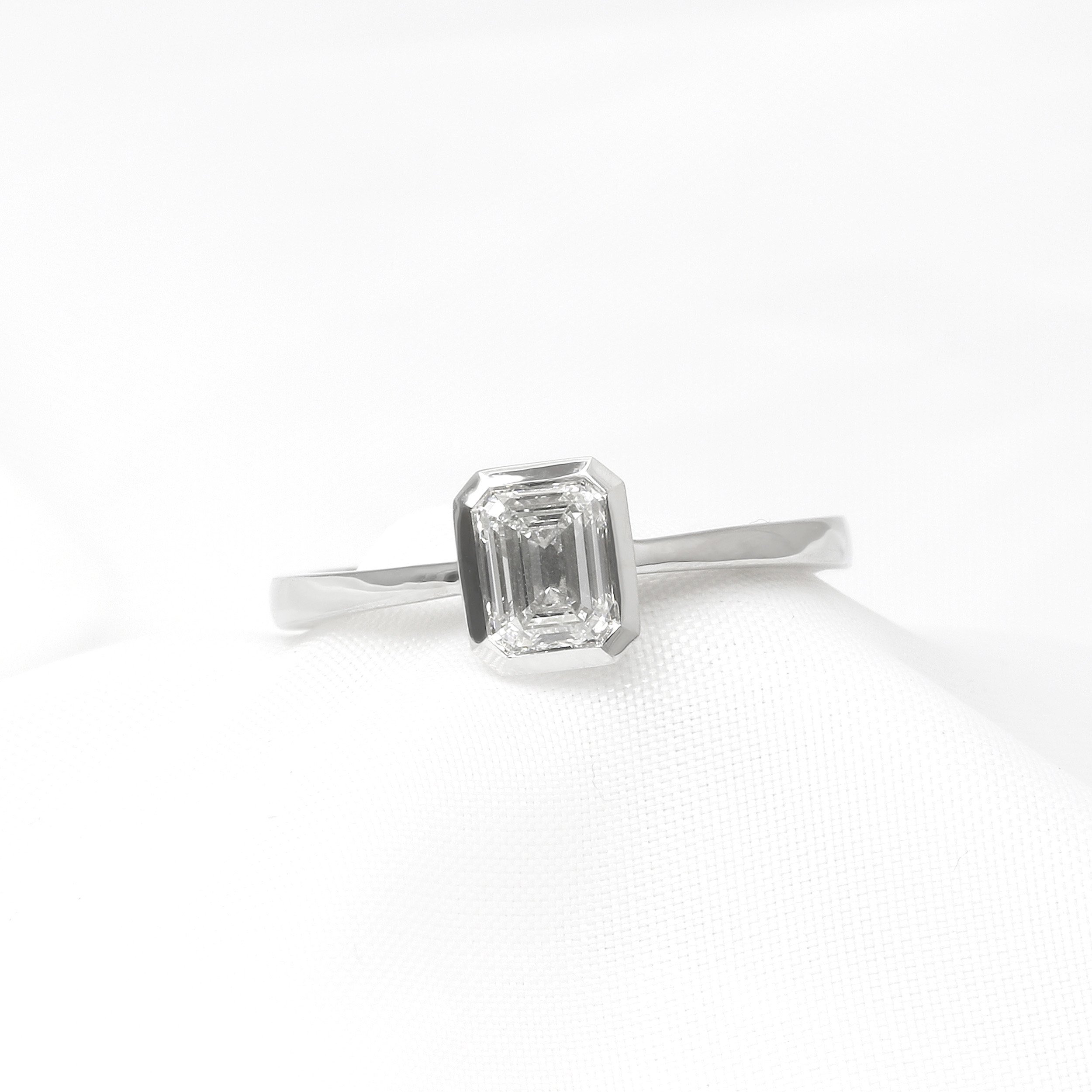Emerald Cut Diamond Solitaire Ring in Platinum