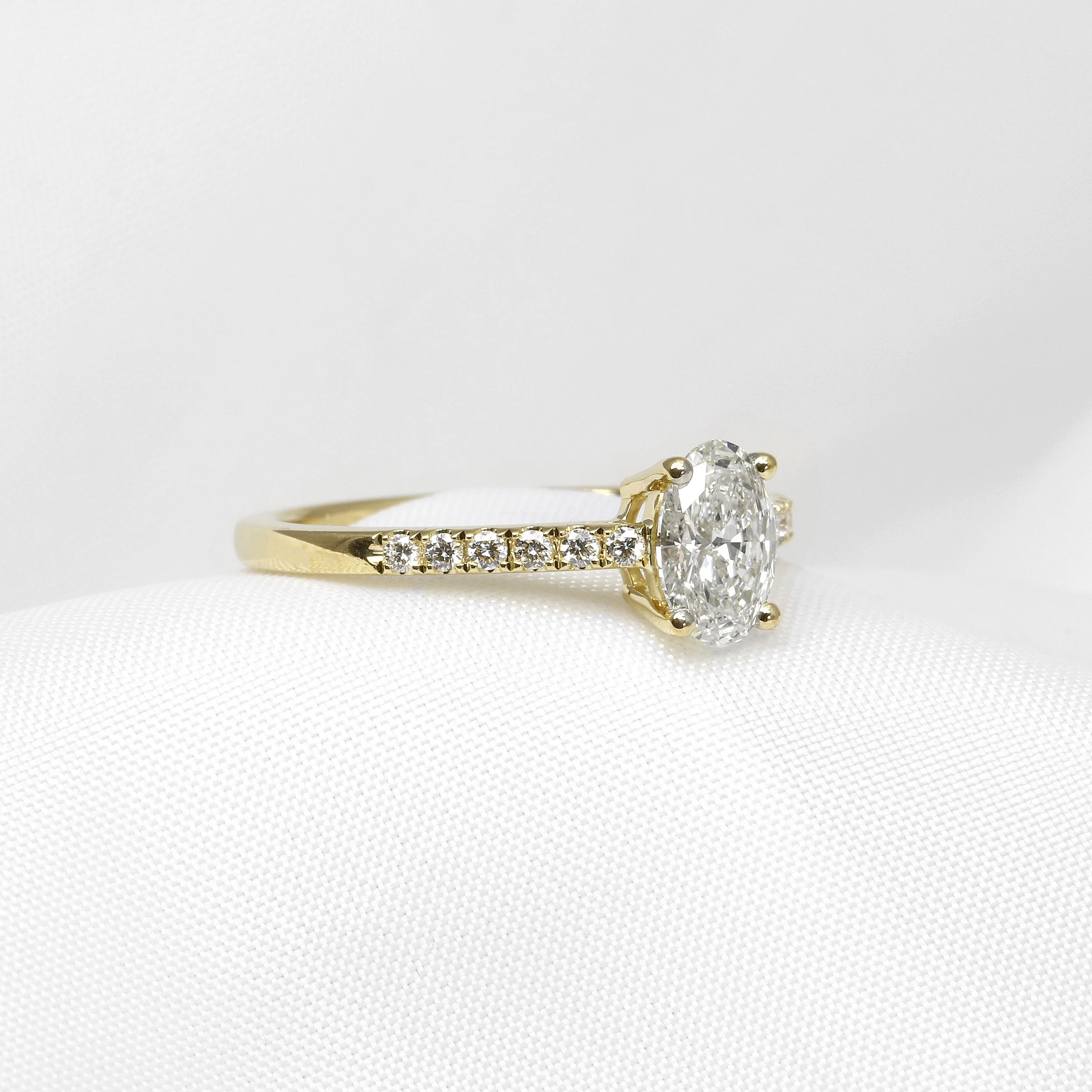 Oval Diamond Solitaire Ring in Yellow Gold