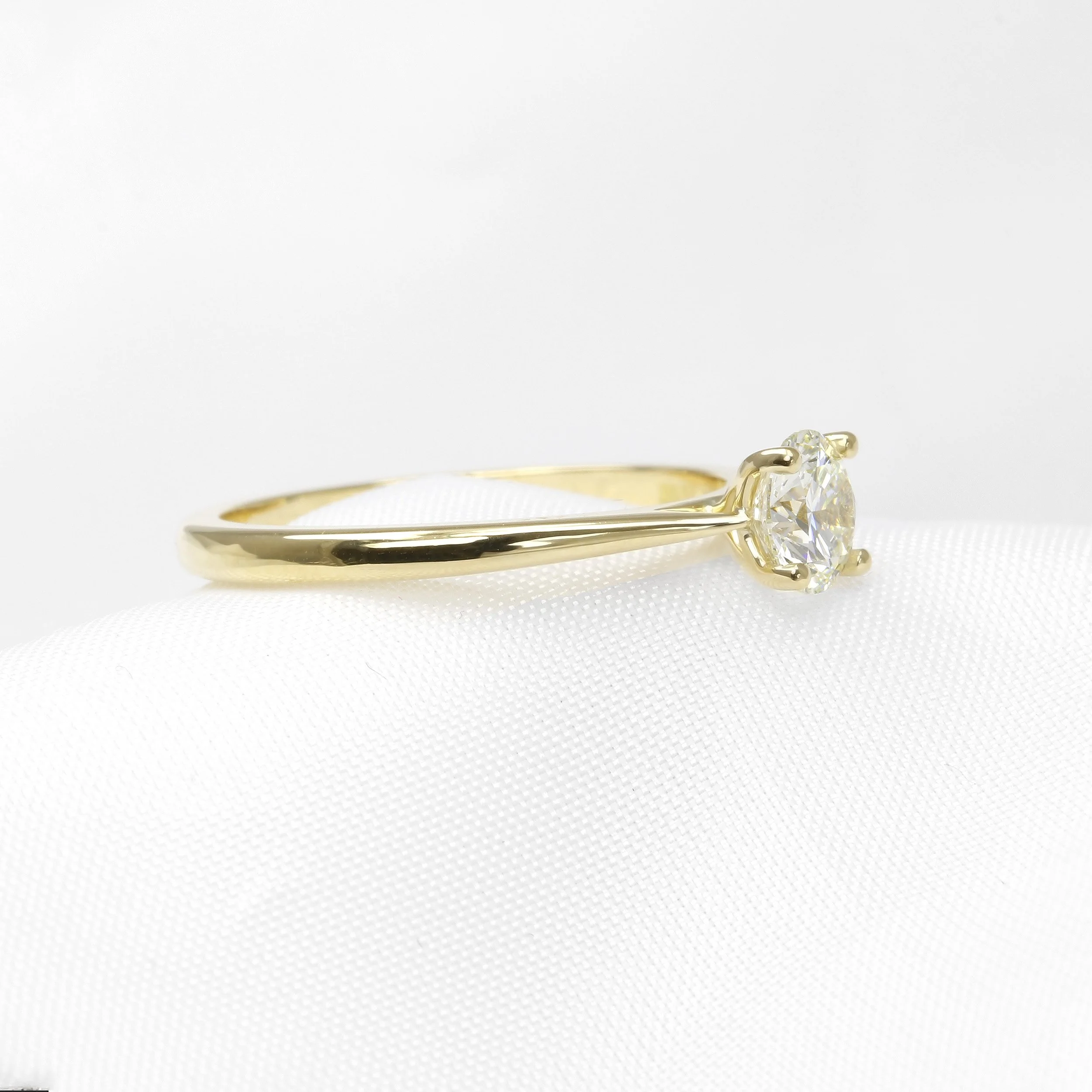 Diamond Solitaire Ring in Yellow Gold