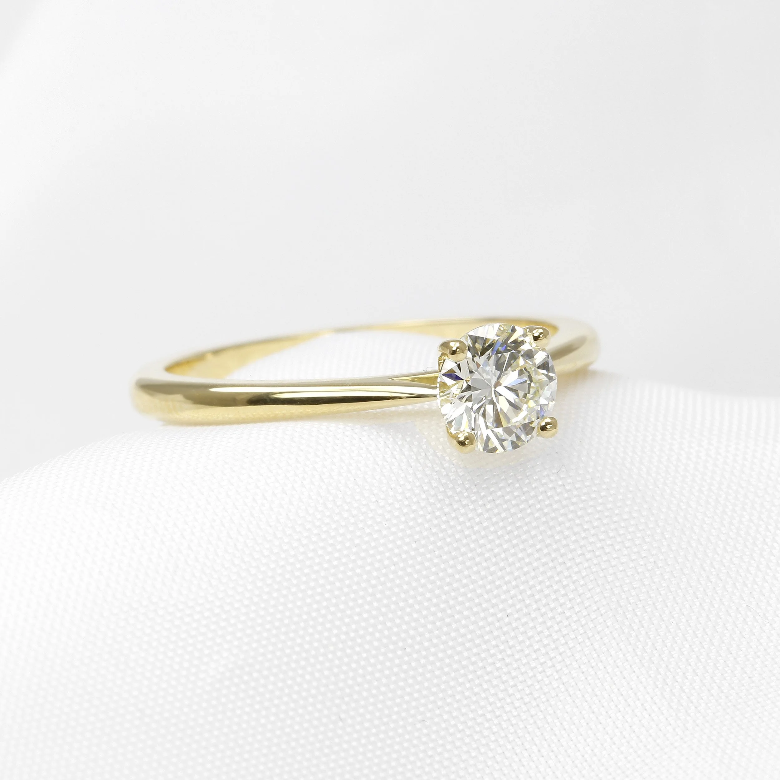 Diamond Solitaire Ring in Yellow Gold