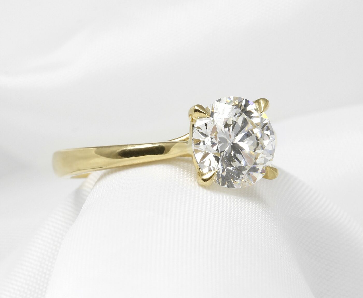 Lab Created 2.02ct Diamond Solitaire Ring in 18ct Yellow Gold
