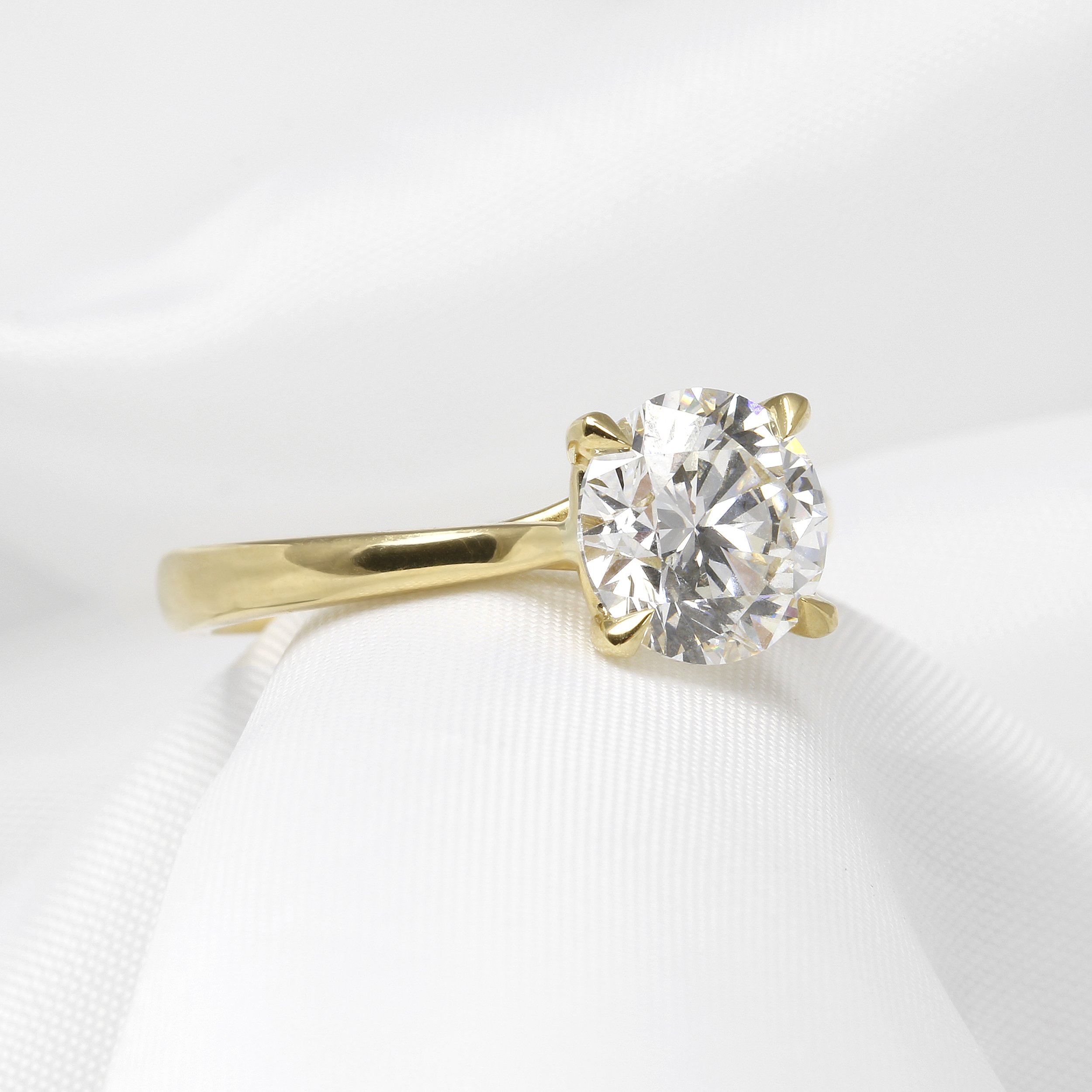 Lab Created 2.02ct Diamond Solitaire Ring in 18ct Yellow Gold