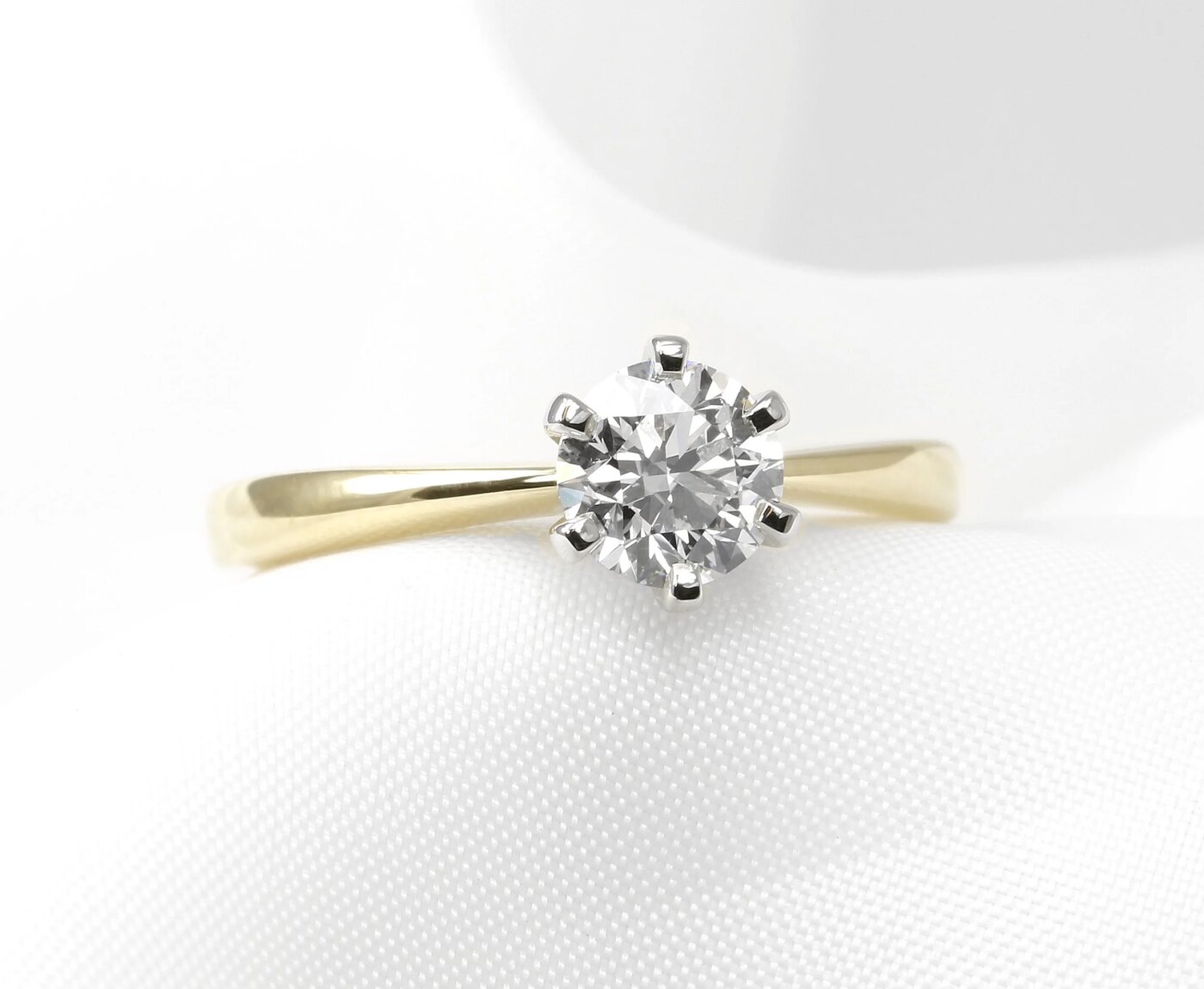 Diamond Solitaire Ring in Platinum and 18ct Yellow Gold